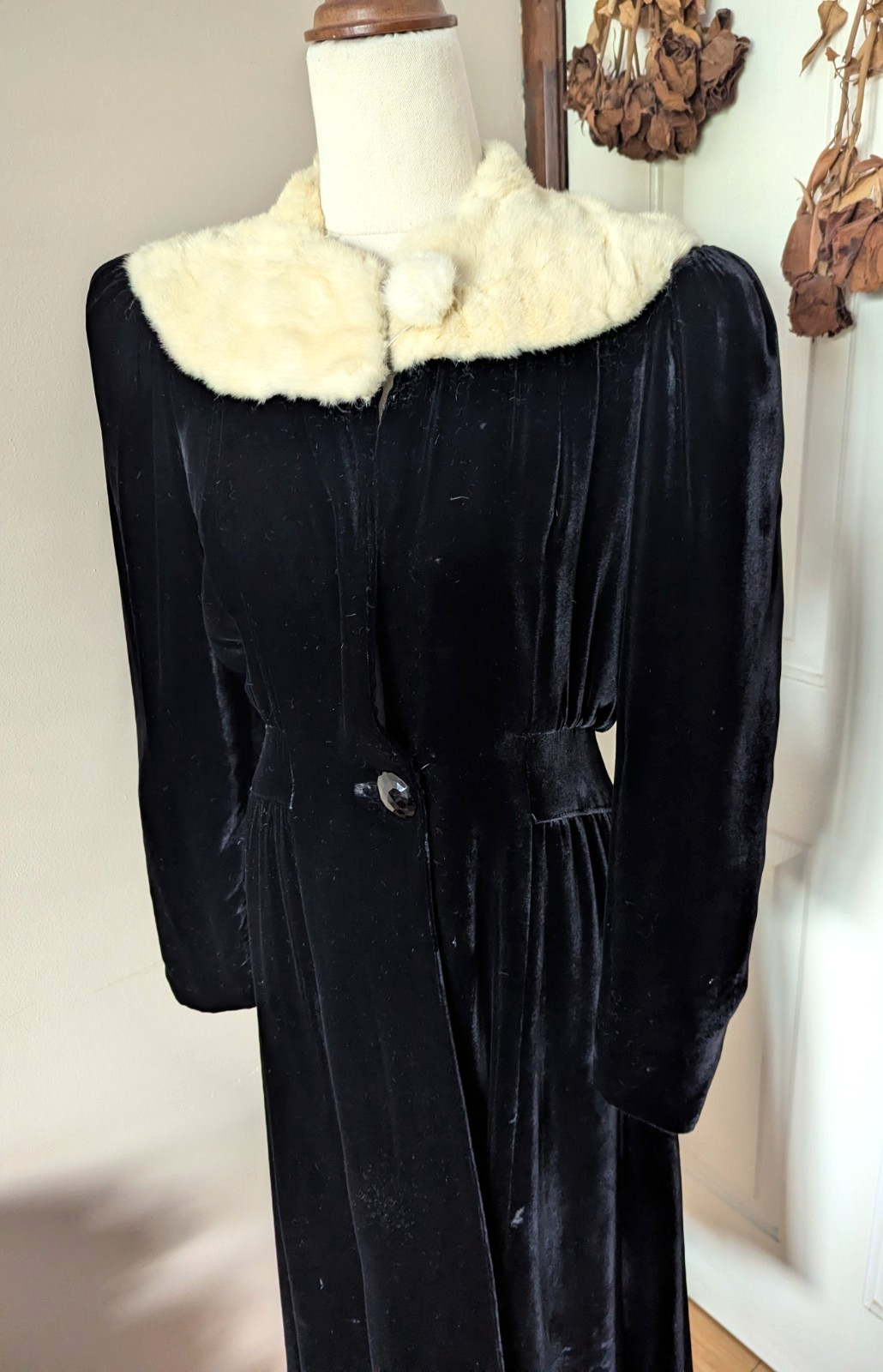 Vintage 1940s Black Silk Velvet Opera Coat Ermine Trim Old Hollywood Glamour