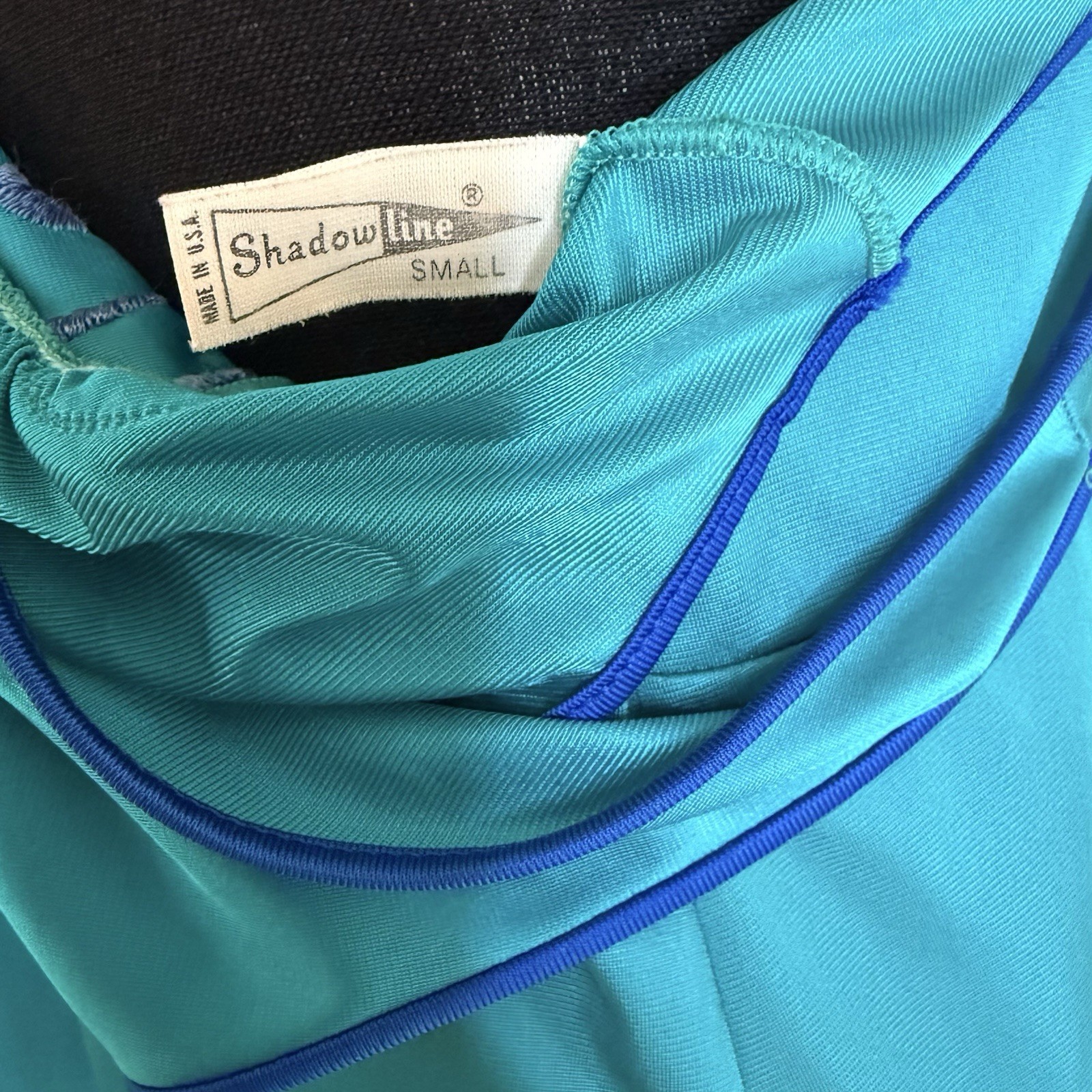 Vintage 70s Shadow Line Turquoise & Purple Embroidered Peacock Nightgown – Small
