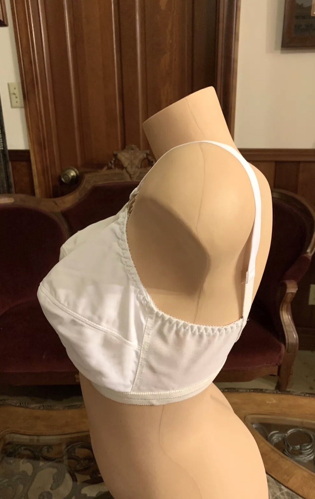 Vintage Bra Spandex Support Nylon Smooth Lycra White Adjustable 1970s NEW 40D