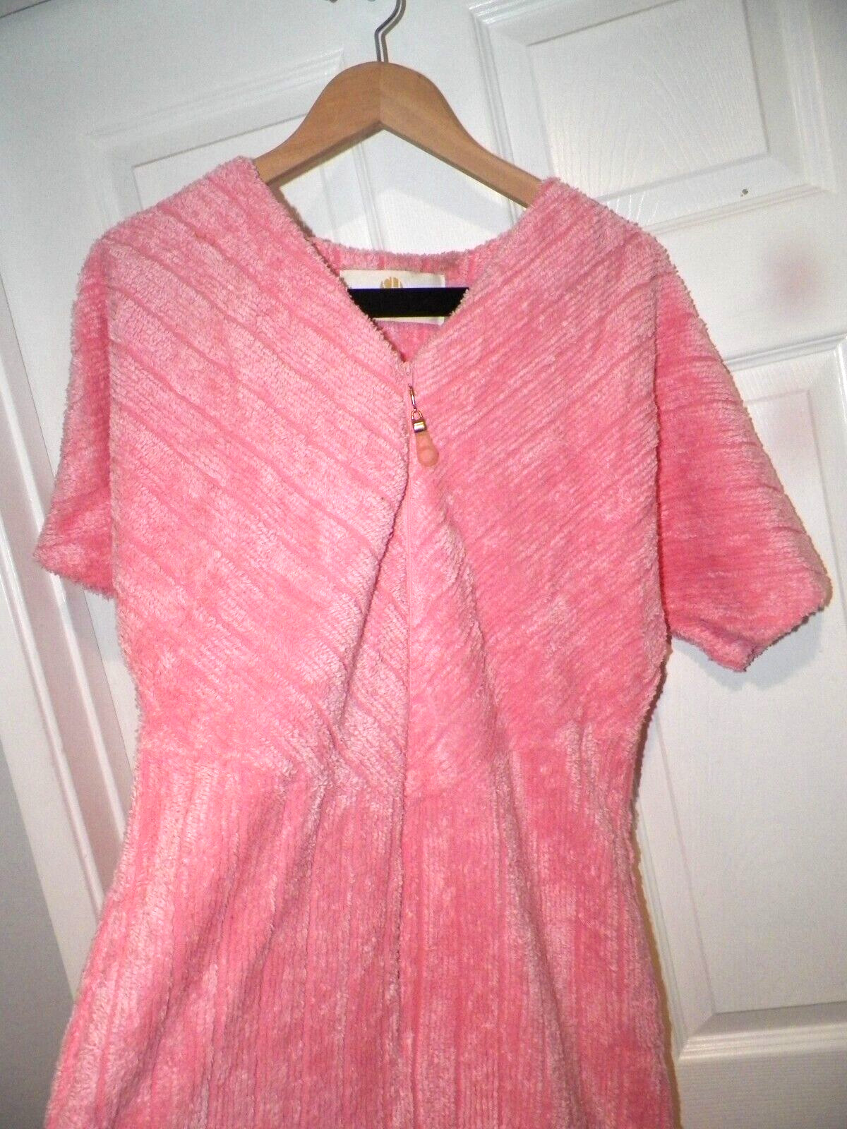 VTG STAN HERMAN CHENILLE PULLOVER 1/2 ZIP FRONT HOUSE DRESS PINK SZ S NWT