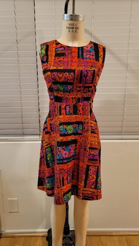 60s Vintage Tiki Mini Dress by Hobnobber Naturally – XS- 26.5&Prime; waist