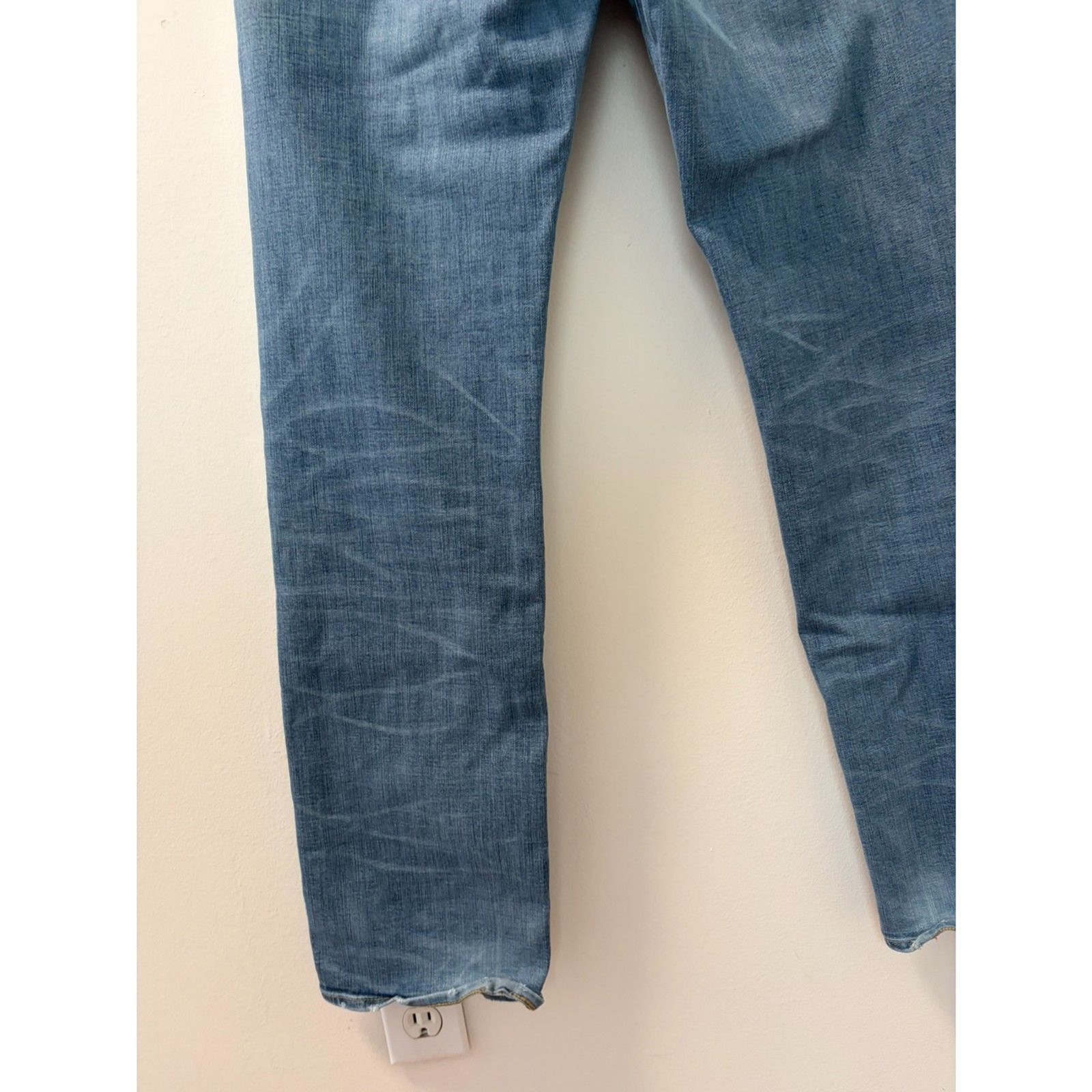 American Eagle Extreme Flex 4 Medium Wash Blue Jeans Size 34