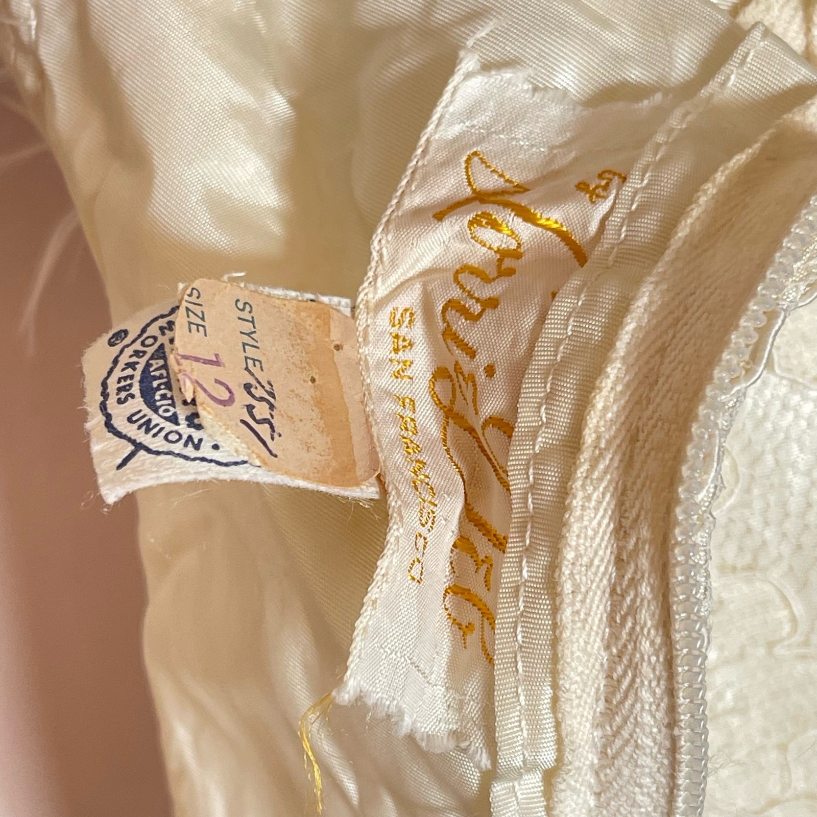 60&rsquo;s Watteau Train Mod Lace White Party Dress Bow Back