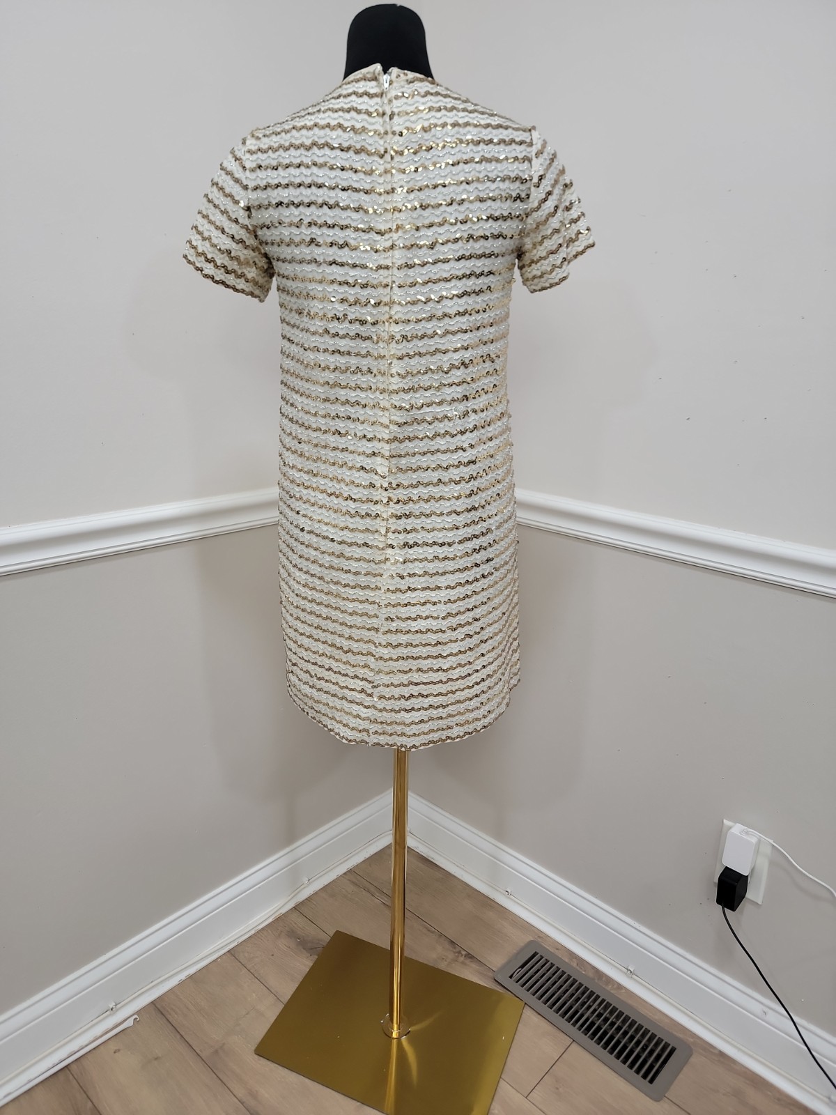 VTG Jr Theme Ivory Gold Sequin Shift Dress Mod Cocktail Party Mini Sz