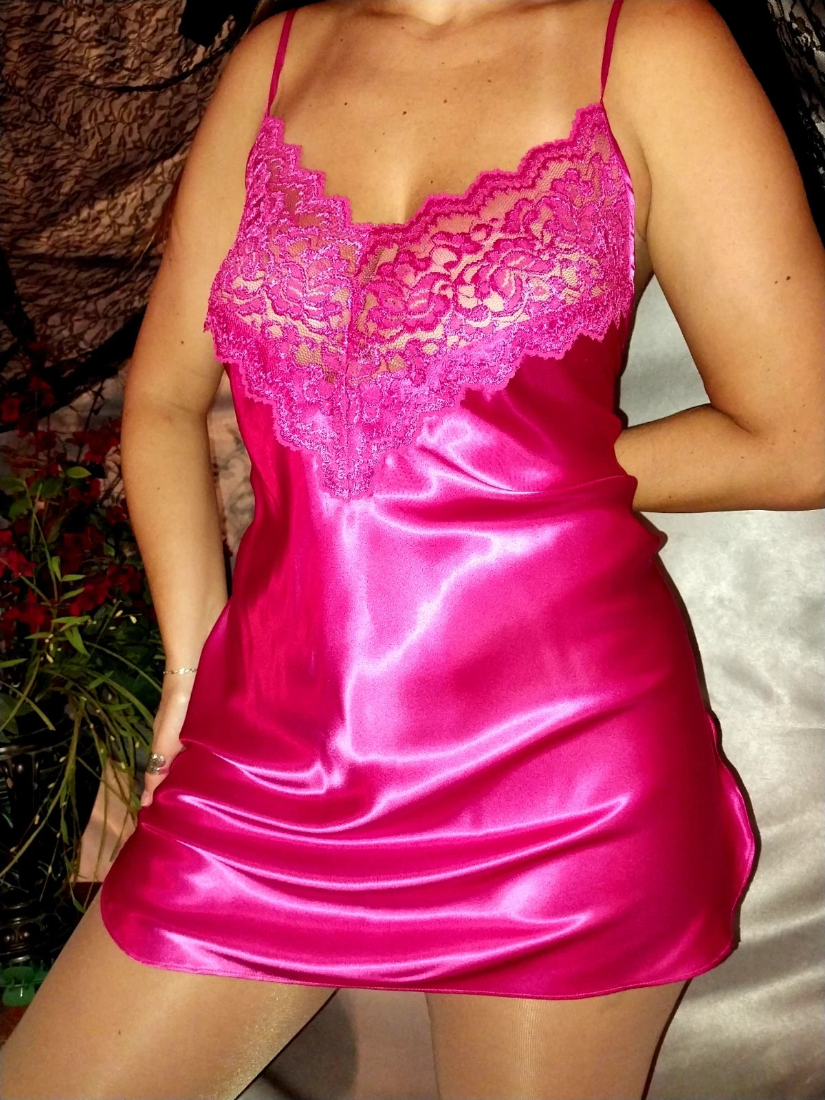 VTG SATIN LIQUID SHINY LUX BABYDOLL IMPORT HOT PINK NIGHTGOWN GOWN 42/44 NIGHTIE