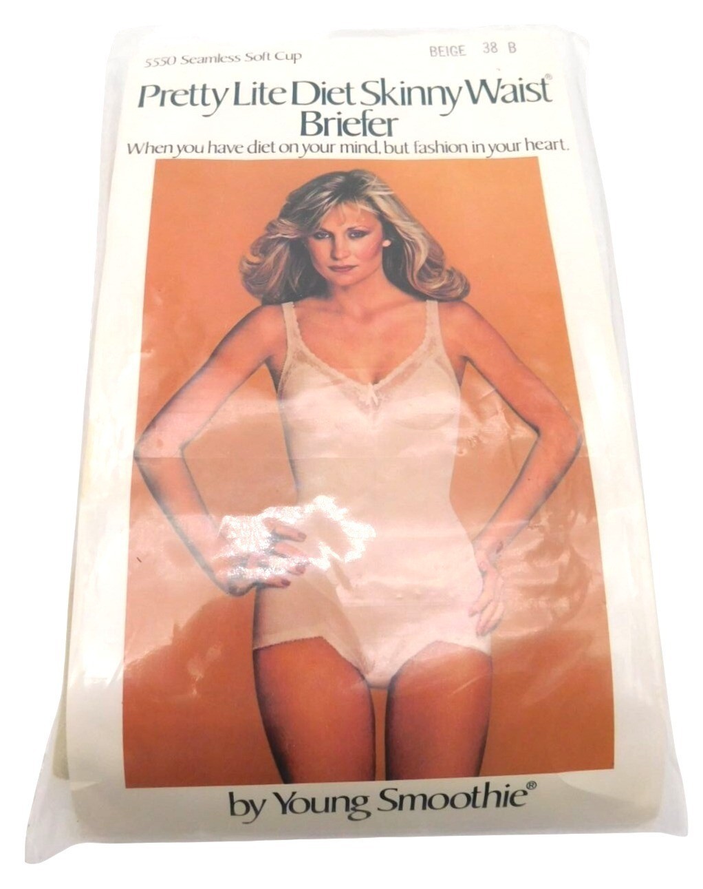 Vintage Young Smoothie Pretty Lite Briefer Beige Seamless Soft Cup 38B