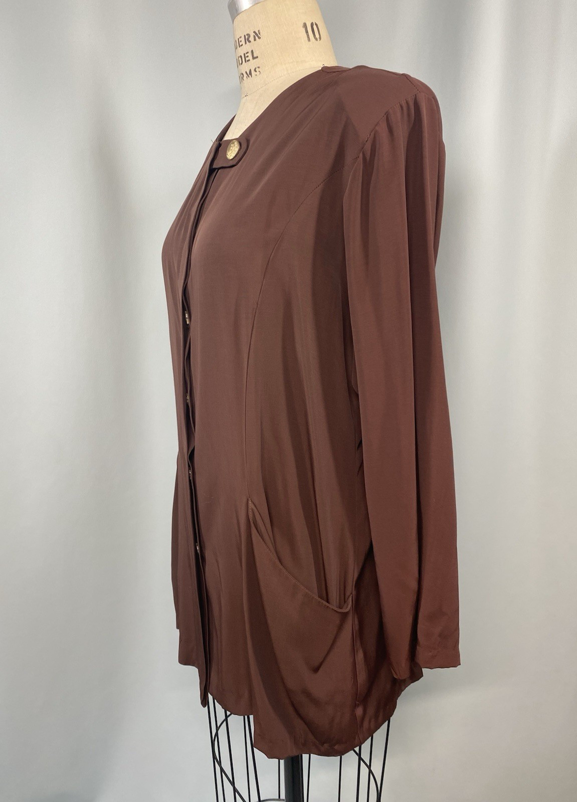 Women Vintage Top SIZE MEDIUM brown rayon ORIEL classic tunic pockets 80s 90s
