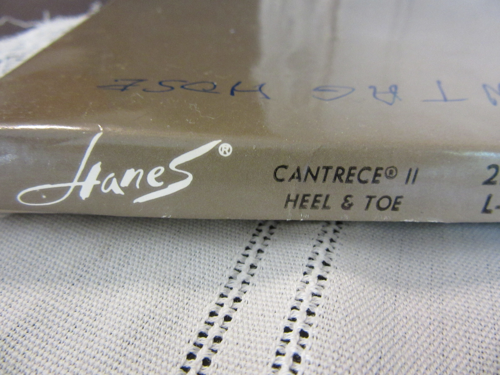 HANES Cantrece ll Heel & Toe vtg NYLONS Sz 9 1/2, 10 1/2 Long TOWN TAUPE 2 Pair