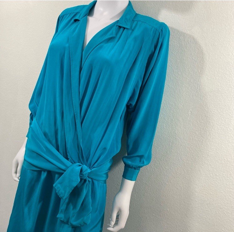 Vintage 1980’s Liz Claiborne Turquoise Blue Knee Length Dress, Size 8