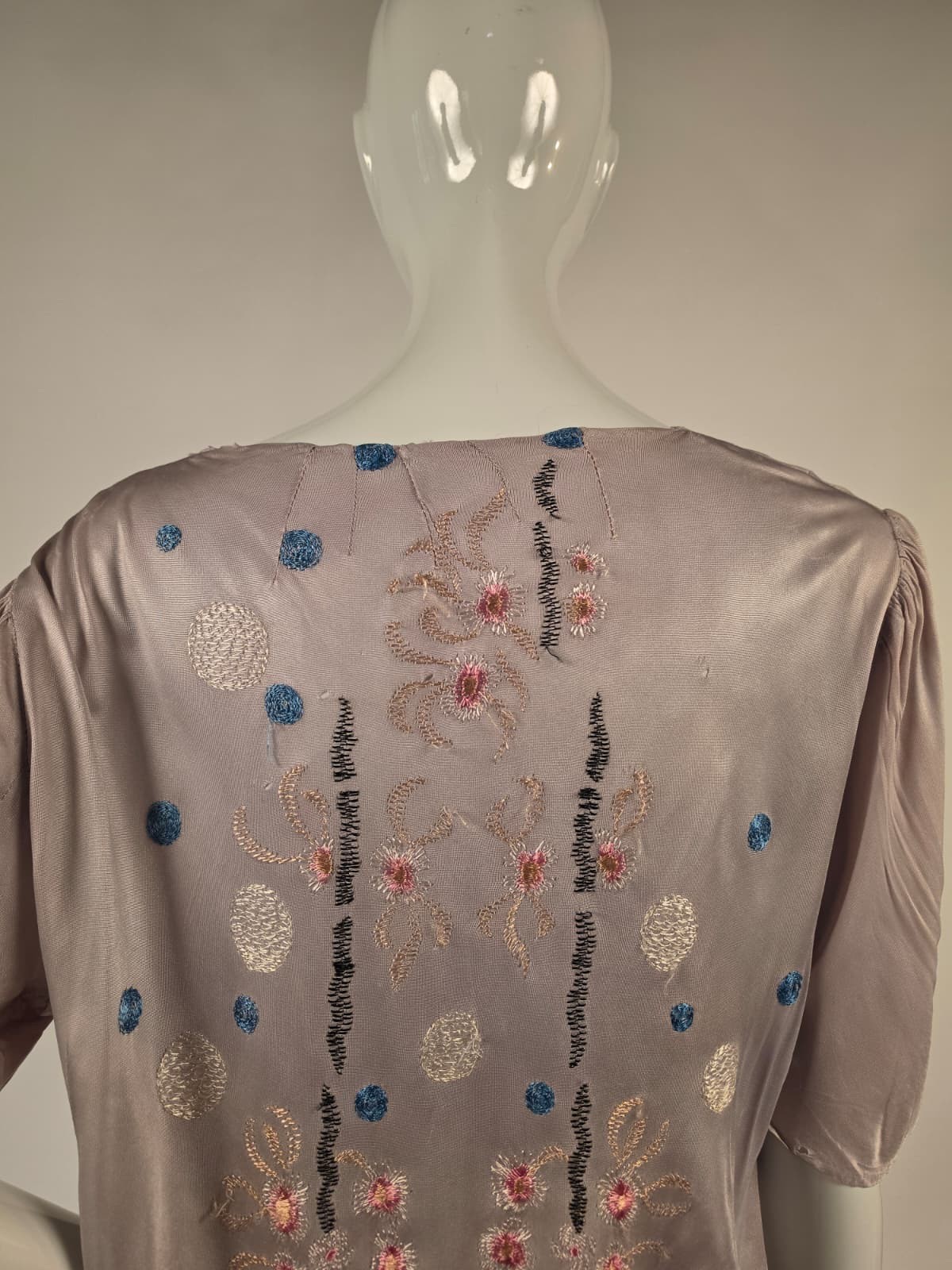 FLAPPER 1920’S RAYON JERSEY BLOUSE W RICH EMBROIDERY 