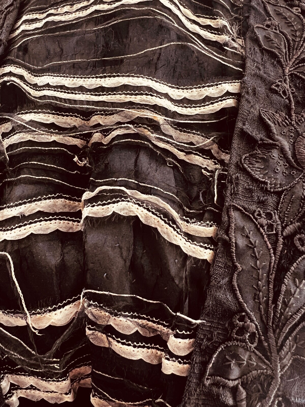 Antique Victorian Black Silk Brocatelle Walking Morning Suit C. 1870 ZZ062