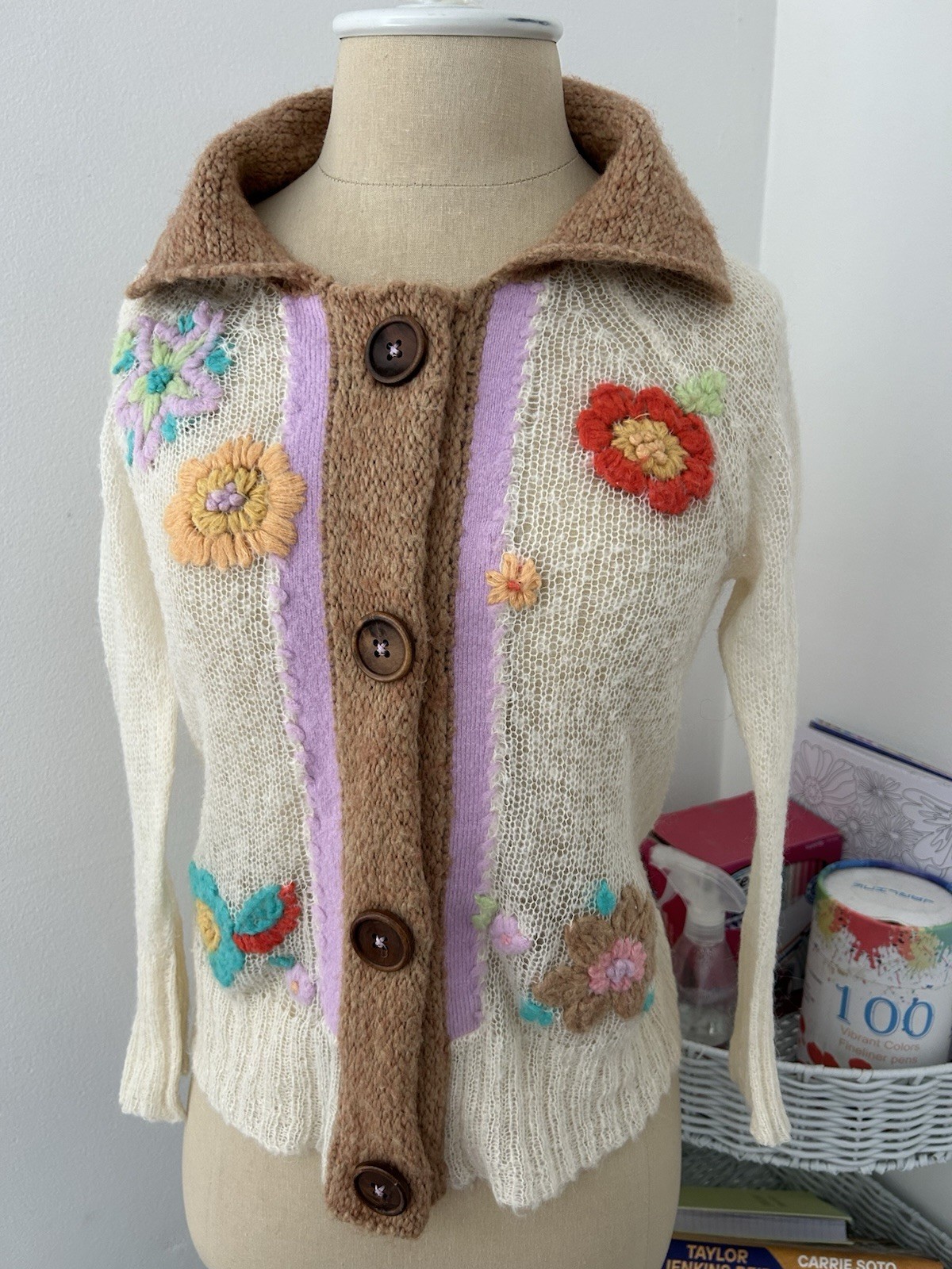 Vintage Sweater R898 Flowers