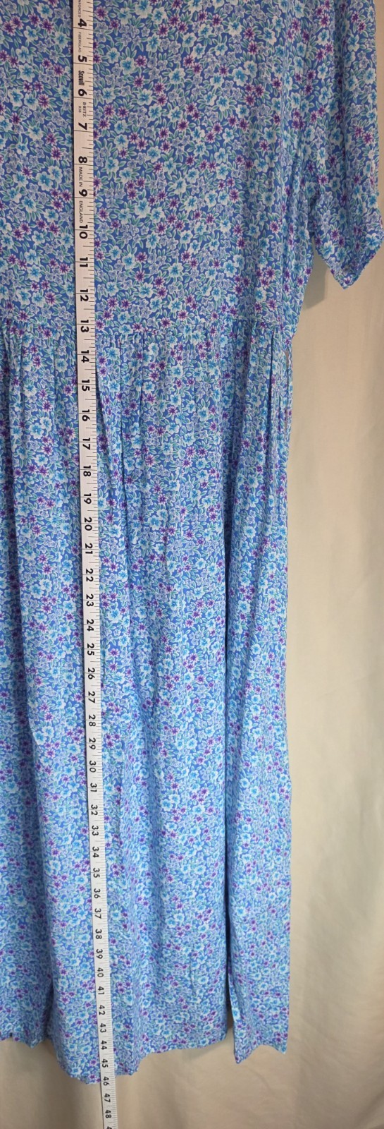 Vintage ERIKA COLLECTION Short Sleeve Cottage-Core Size Large Blue Ditsy Floral