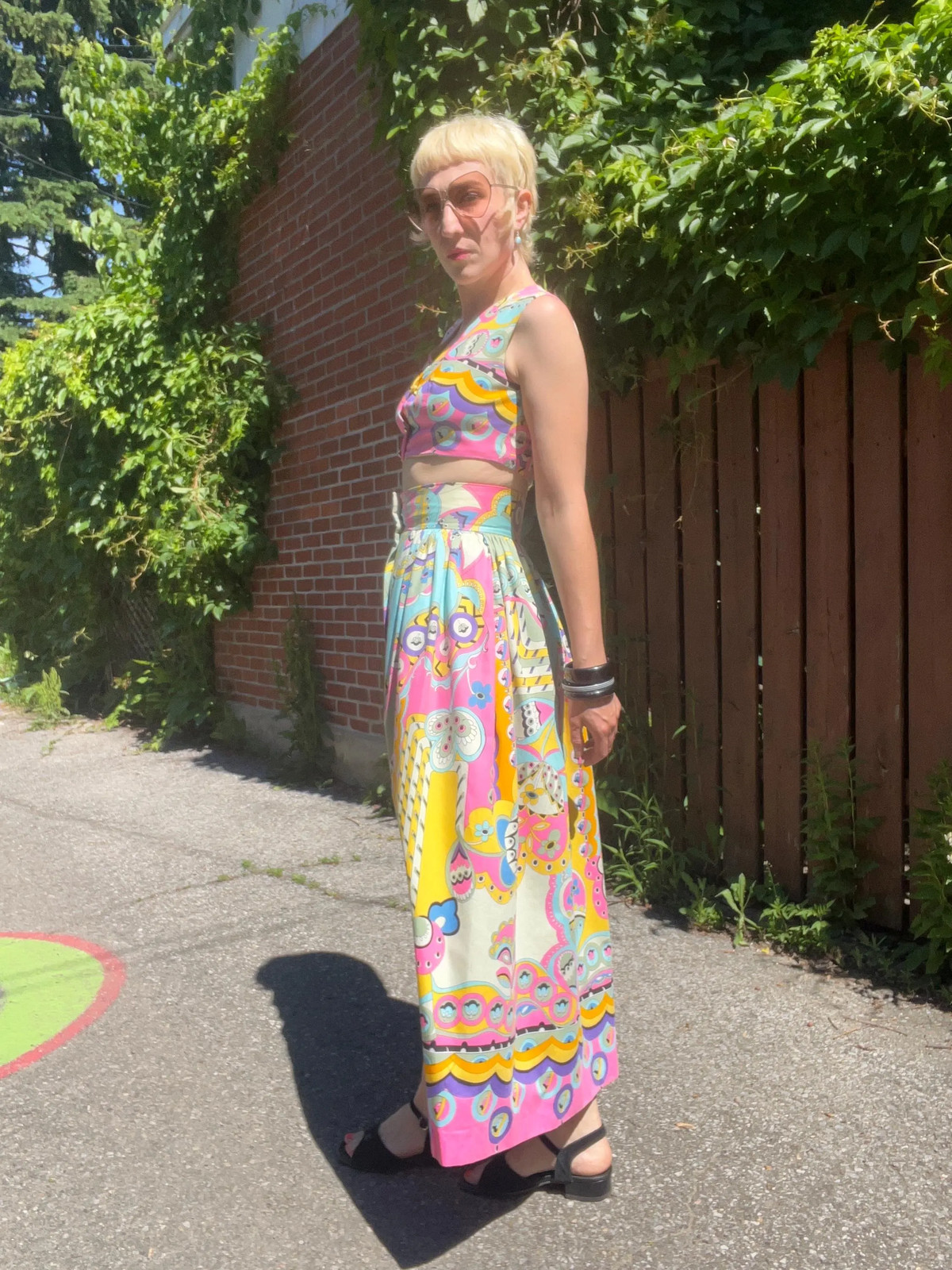 PUCCI-RIFFIC Vintage 1960s 2pc Psychedelic Silkscreened Cotton Skirt & Top
