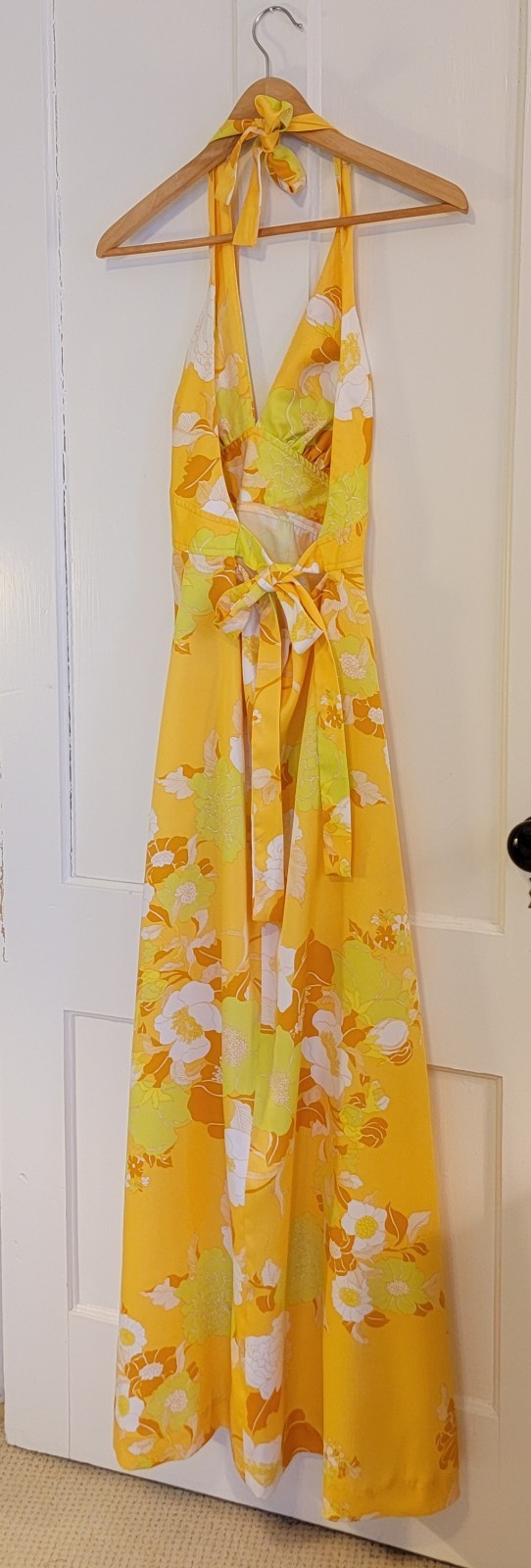 70s Vintage Sunny Yellow Summer Halter Dress With Open Back Ties & Zipper