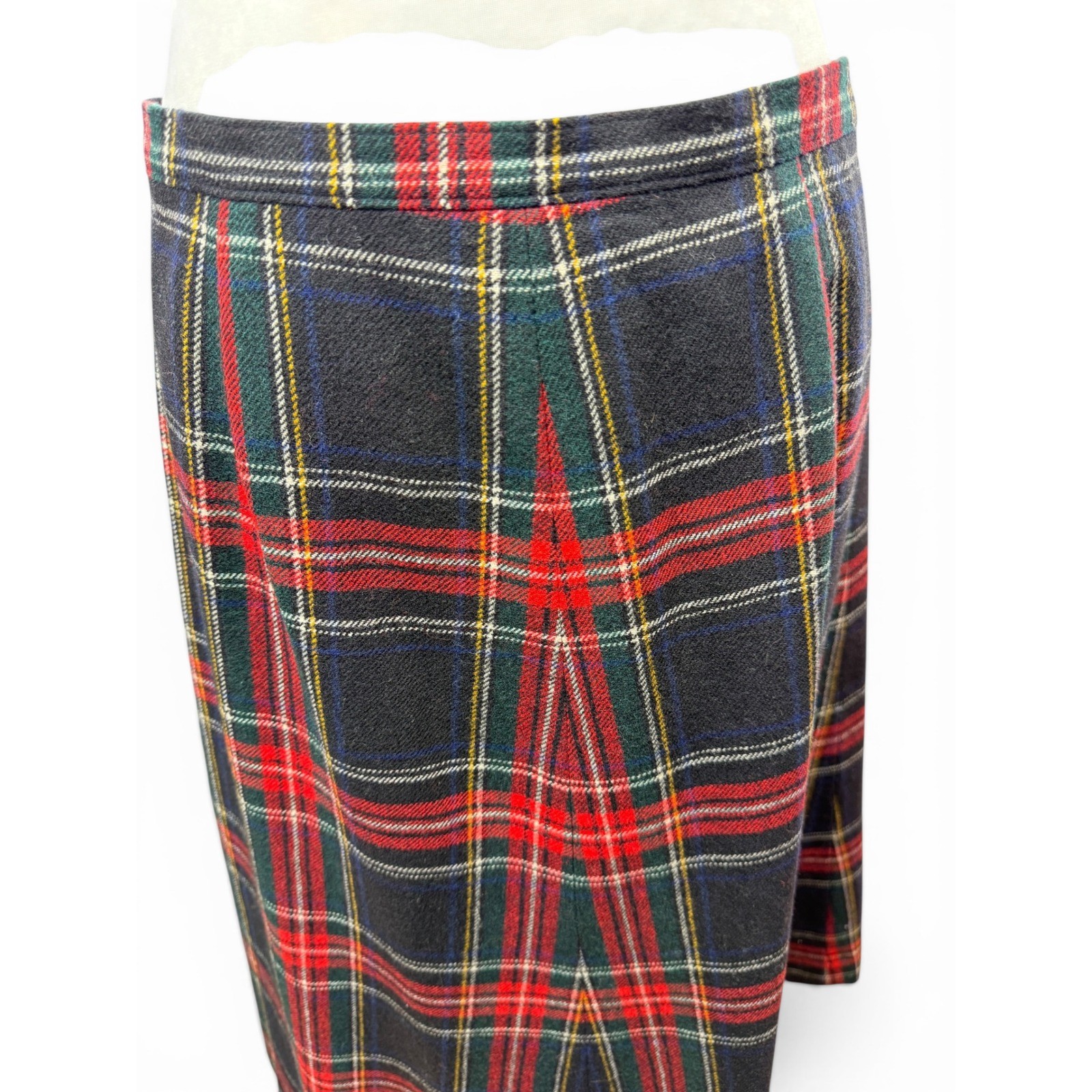 Pendleton VTG 70s Wool Knee Length Skirt size 8 Red Tartan Plaid A-Line USA