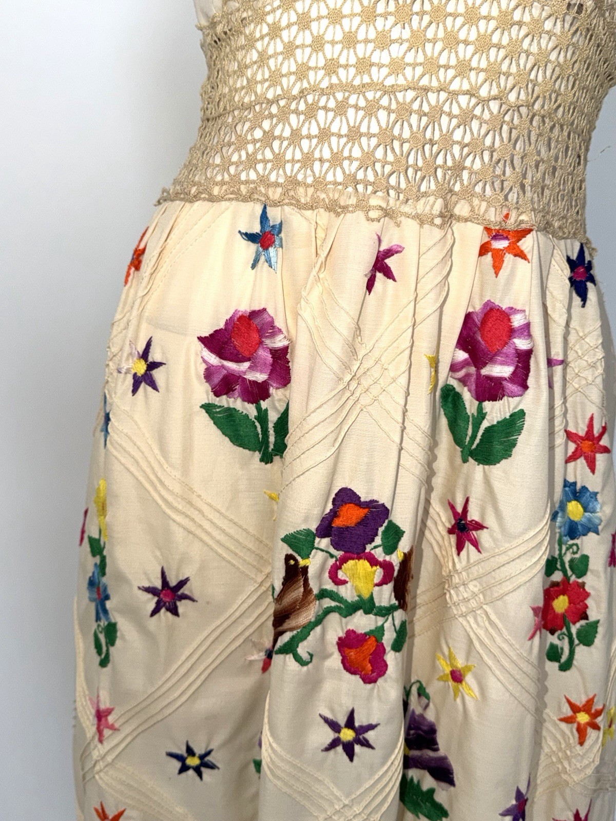 Vintage 1970s Mexican Embroidered Festival Cream Prairie Crochet DRESS
