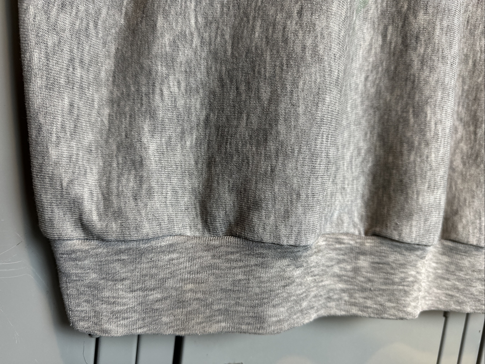 VTG 80s Pullover Lightweight Shirt Gray XL Painted Flowers T-Shirt Sweatshirt