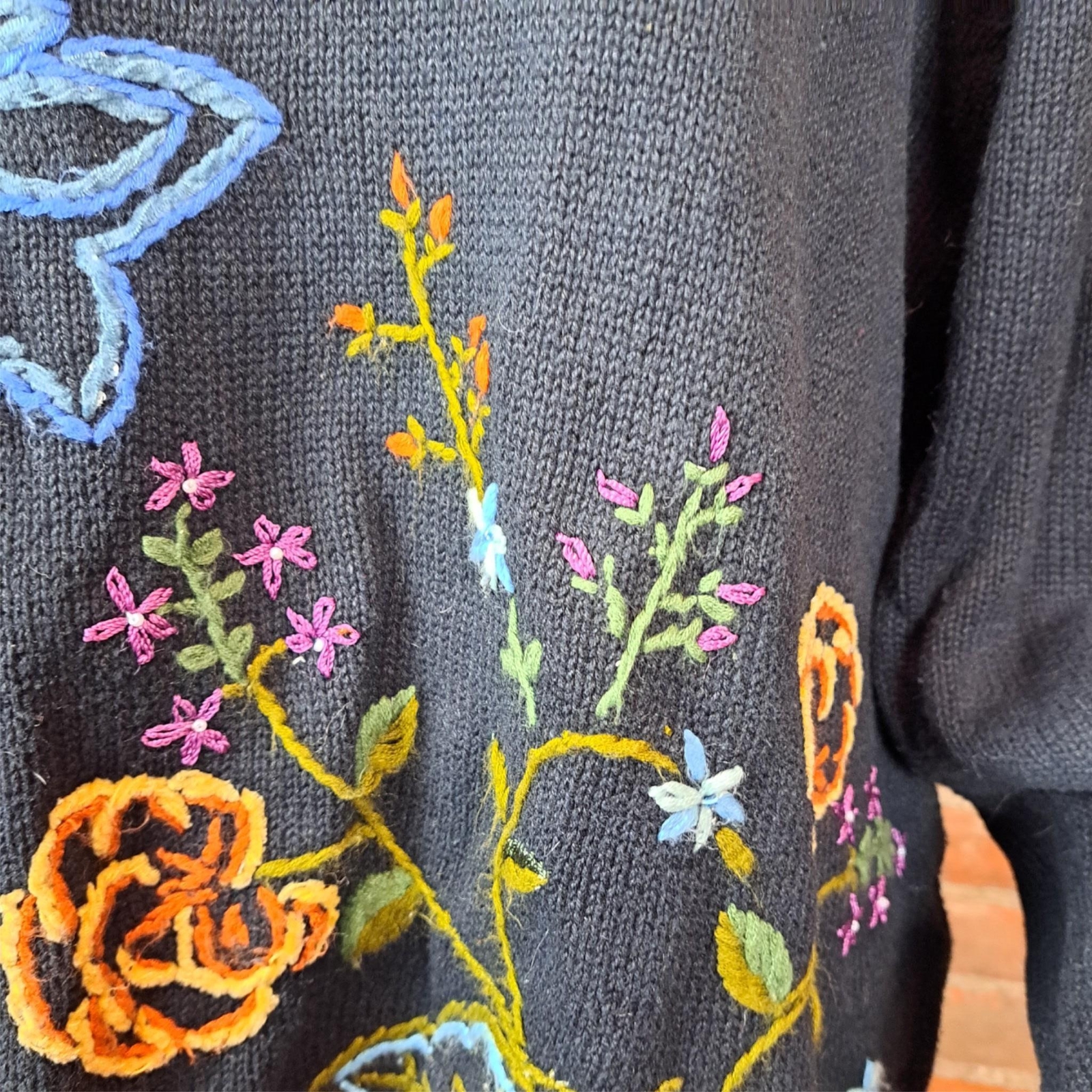 Vintage 1990s Sweater Black Bright Floral Print Long Sleeves Size 2X