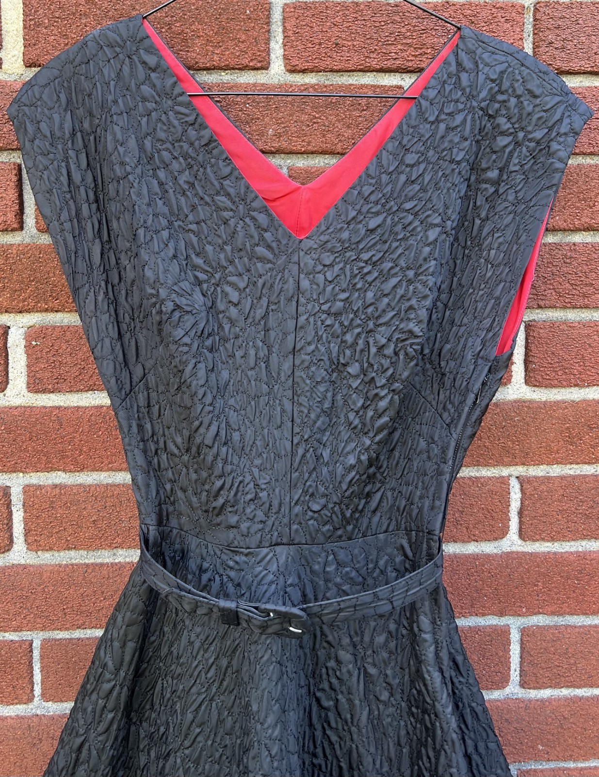 VINTAGE 1950&rsquo;s MISS JANE JUNIOR ORIGINAL BLACK FLORAL QUILTED DRESS