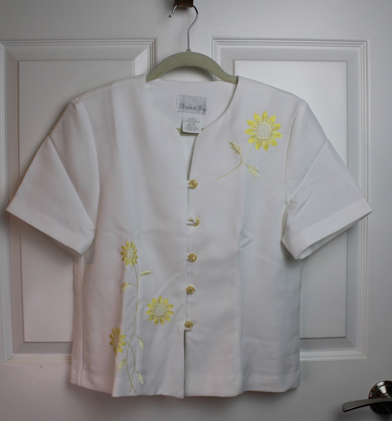 NEW VTG 80s Pride & Joy Poly Crepe White Flower Embroidered S/S Button Blouse P8