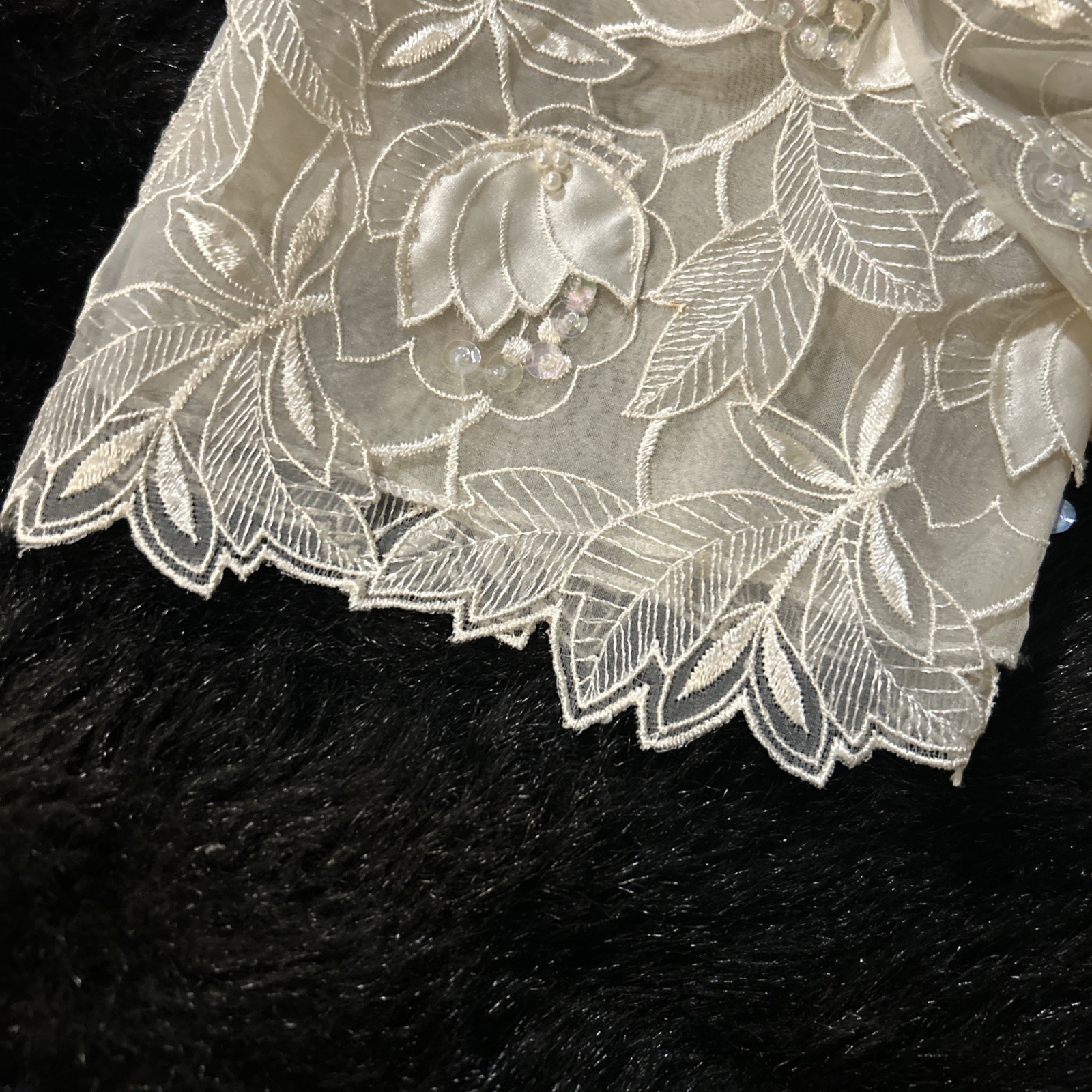 Vintage Beaded/Sequined Appliquéd Lace Top Pearl Style Buttons & Peekaboo Back
