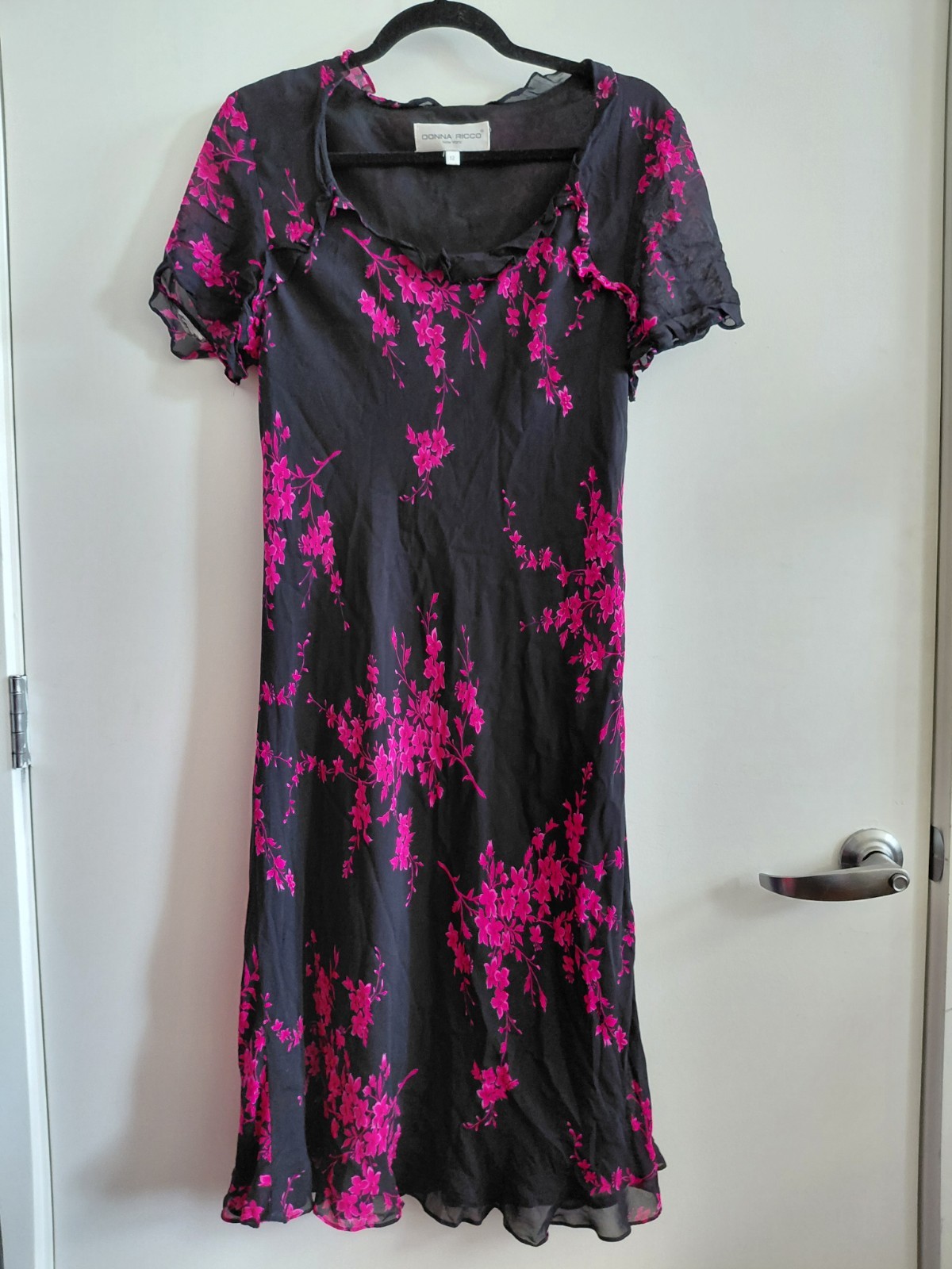 Vintage 90s Black Dress Pink Florals Rouged Sleeves Crinkle Hemlines Size 12