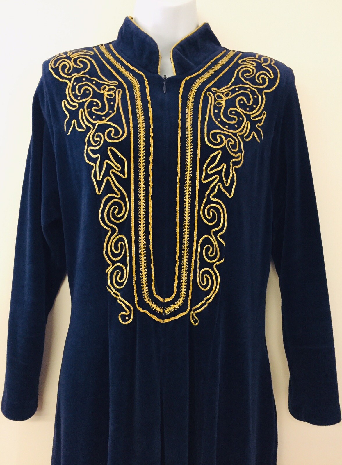 david brown California Dark Blue Velour Hostess Dress House Robe 1970s Small USA
