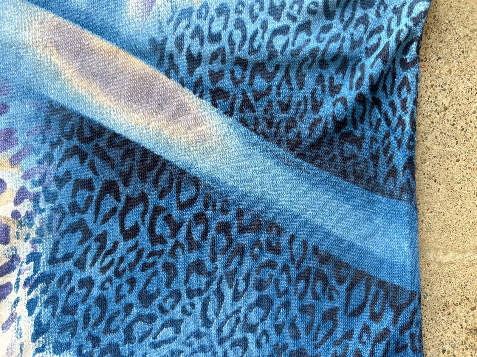 Vintage Pool Femmes Rayon & Nylon Blend Abstract Animal Print Top Size M