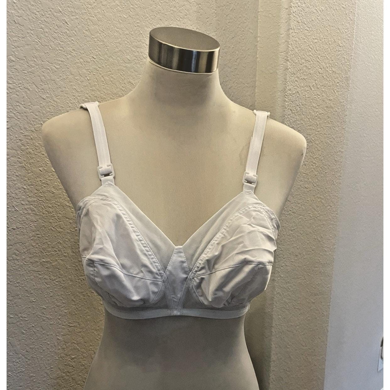 Retro Vtg NOS White Exquisite Form Pointy Bullet Bra 36 B Pinup Girl NIP New