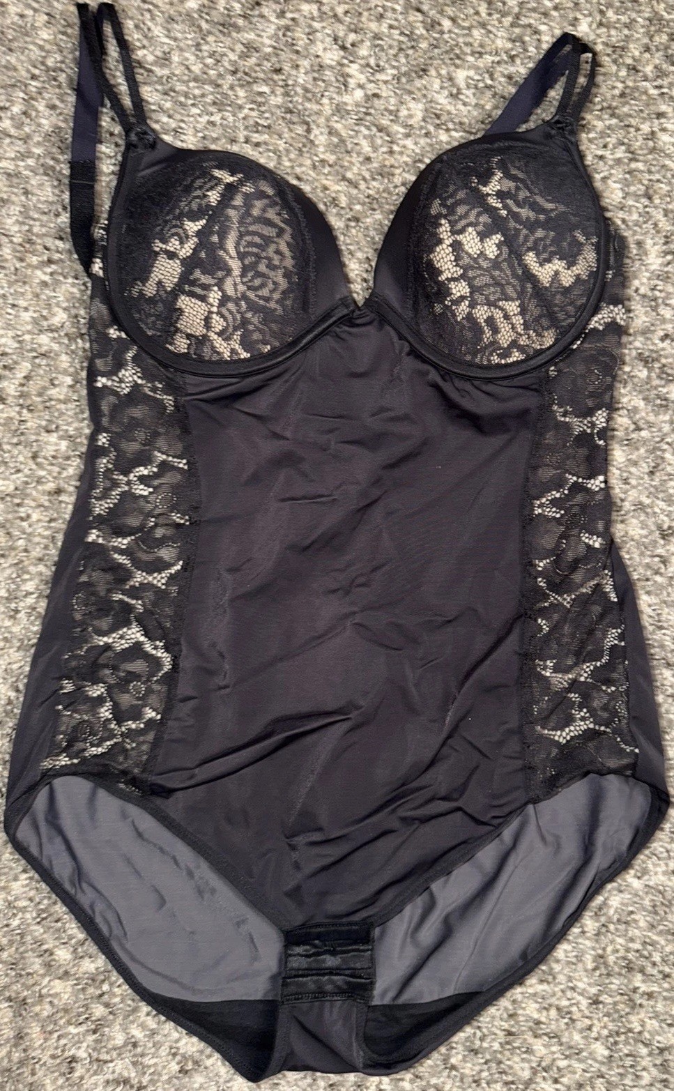 Maidenform Shaping Bodysuit Black Lace Built-In Bra Firm Control Women’s 38B