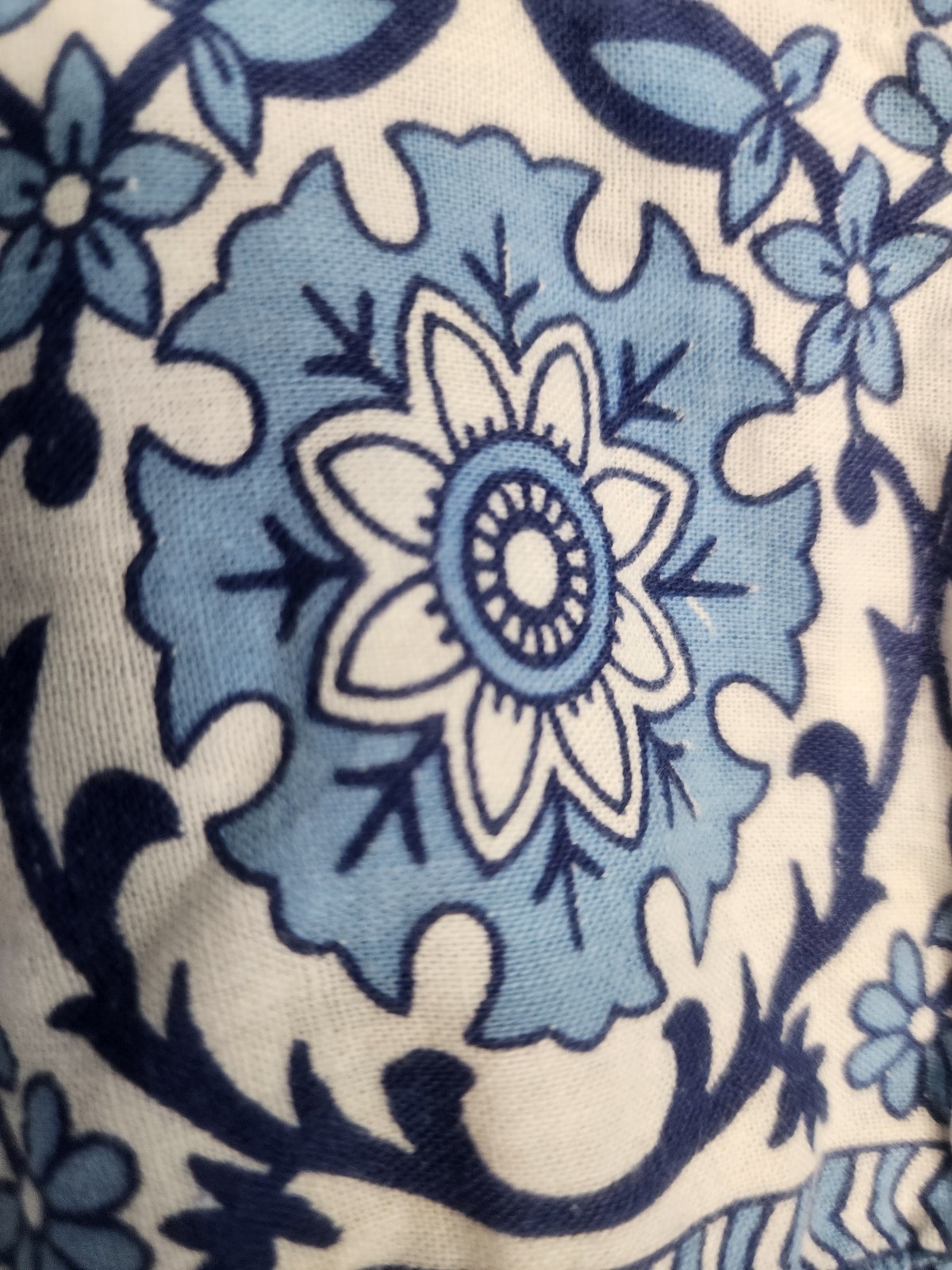 1970s Ramona Rull Floral Print Vintage Cotton Long Sleeve Dress in Blue Size L