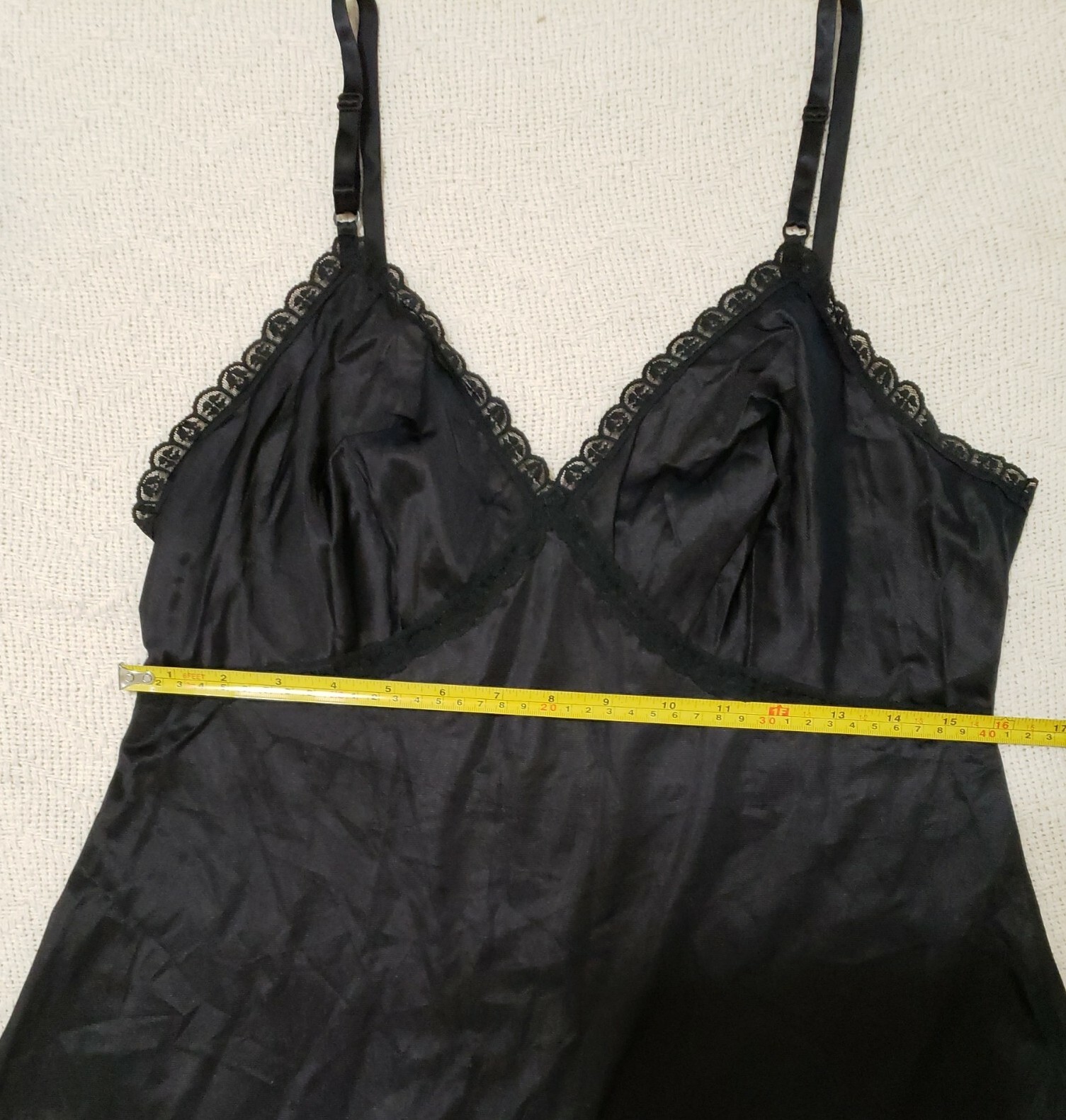 Sears Doesn&rsquo;t Slip Nylon Womens Full Slip. Sz 40. Black.Made in USA.Vintage.