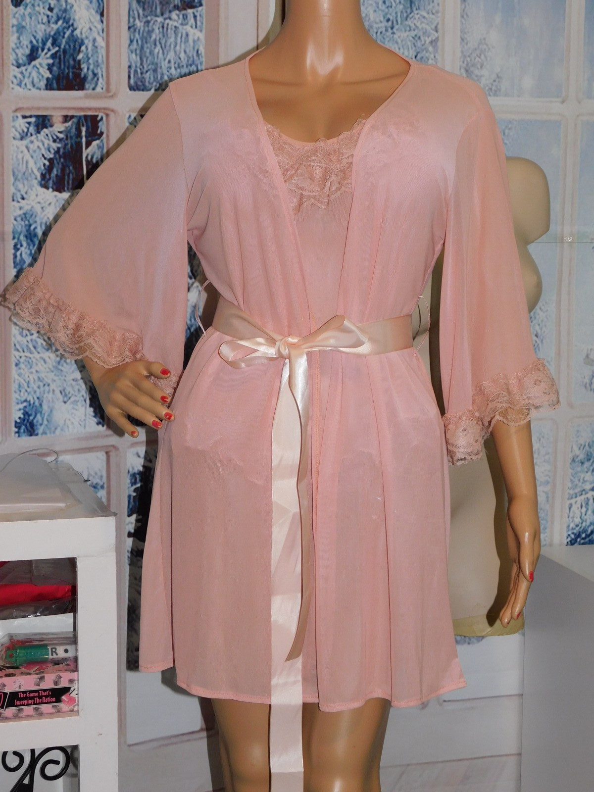 Romantic Ruffled Teddy and Matching Robe Blush Tone Adj Straps NOS Medium