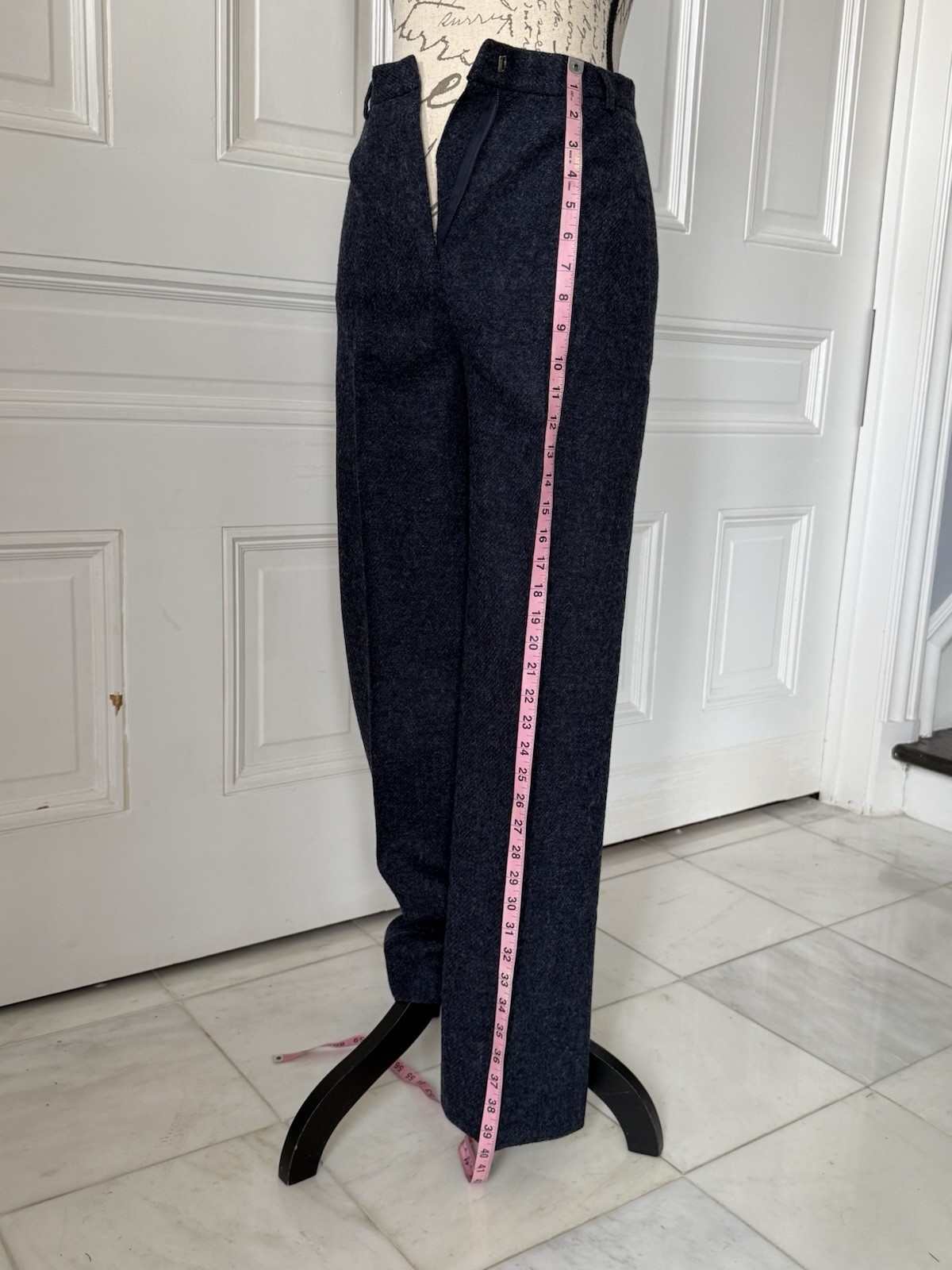 Vintage Intuitions 100 % Wool Dark Blue 2 Piece Pant Suit Ladies Size 6