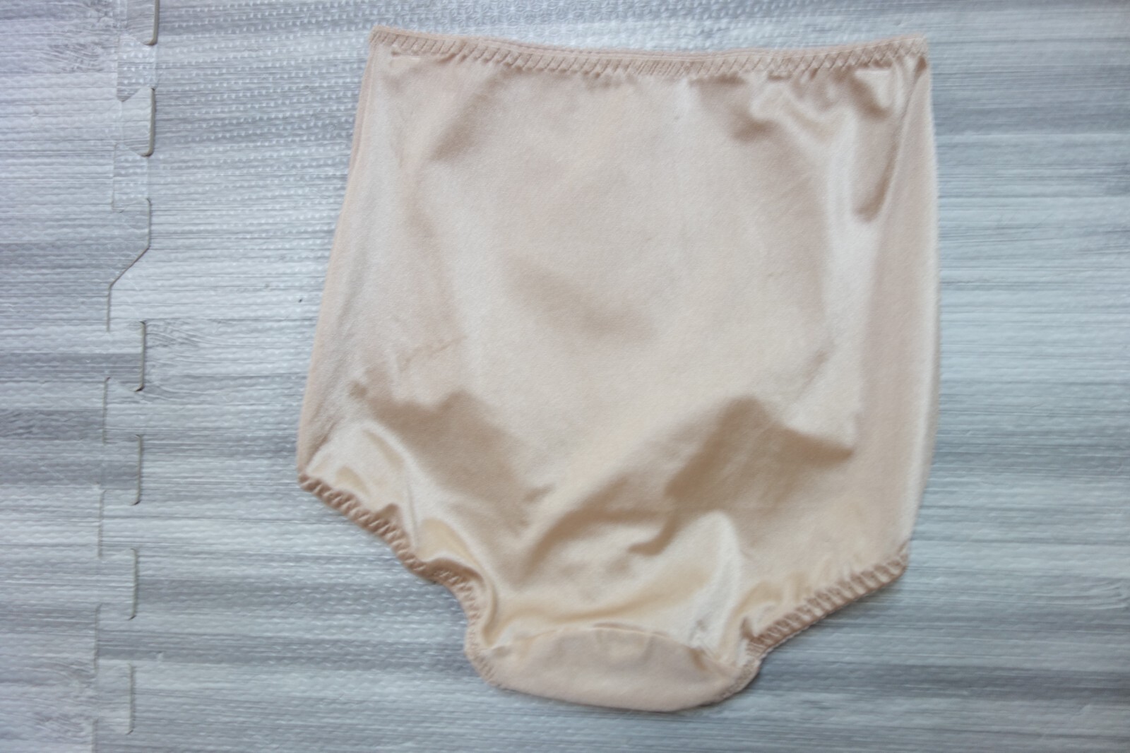 Vtg. Cupid Brief Light Support Shiny Stretch Beige Size L
