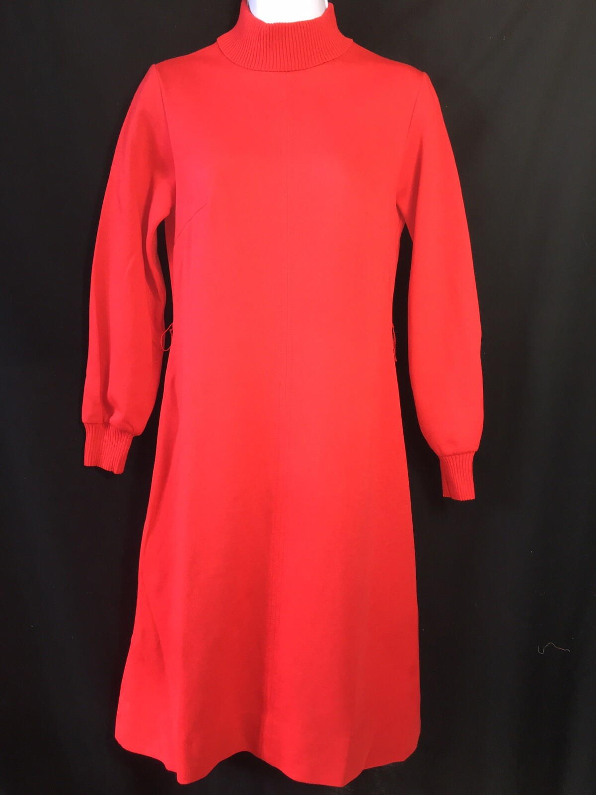 Vtg 1960s 70s Bleeker Street Solid Red Sz 8 Mod Shift Dress Long Sleeve Poly