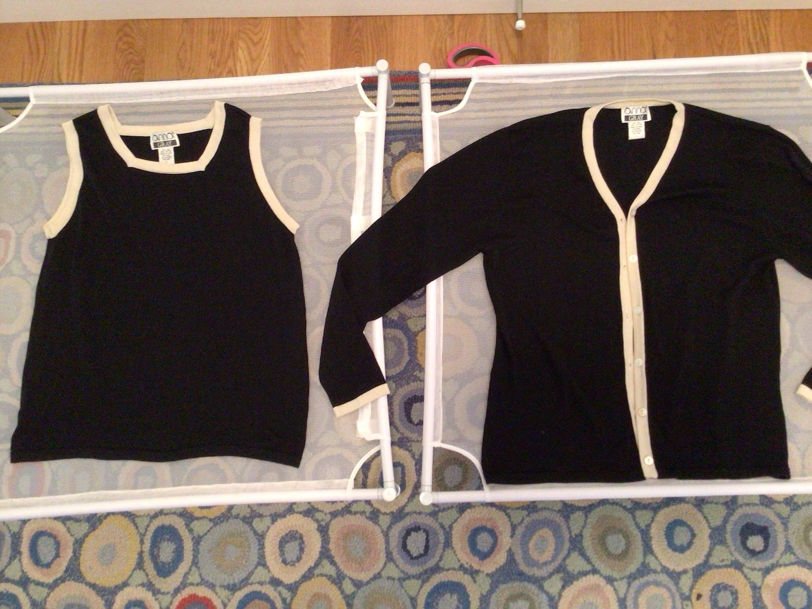 Vintage Anna Gray Silk & Cotton Twin Set Black W/ Khaki Trim Women’s Med.