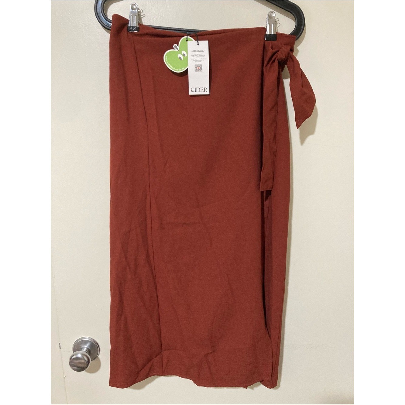 NWT Cider size L Women&rsquo;s Rust Brown Tie-Waist Skirt Recycled Fabric Collection
