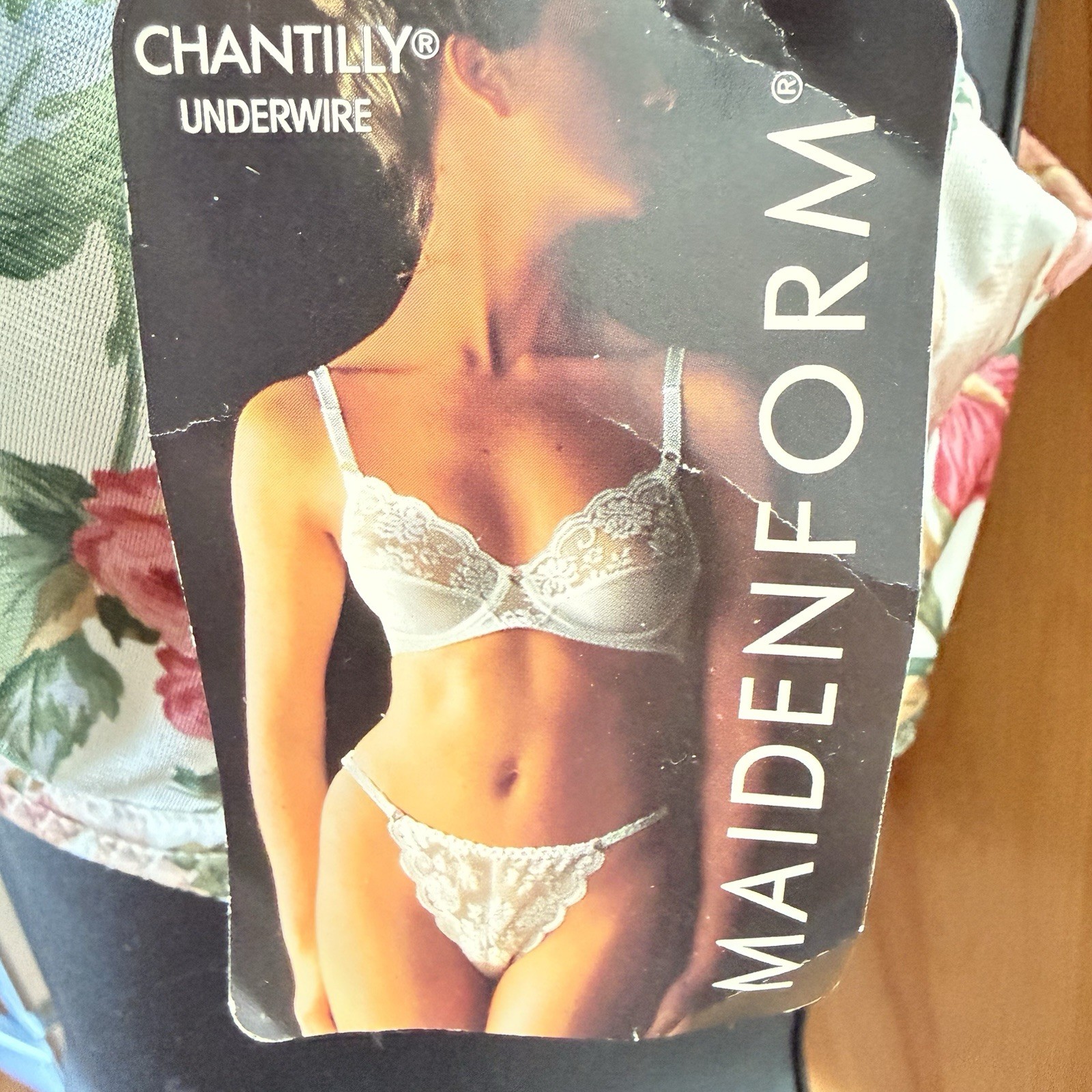Vintage Maidenform Chantilly Bra 36D Lace Underwire Floral Silky Satin Unlined