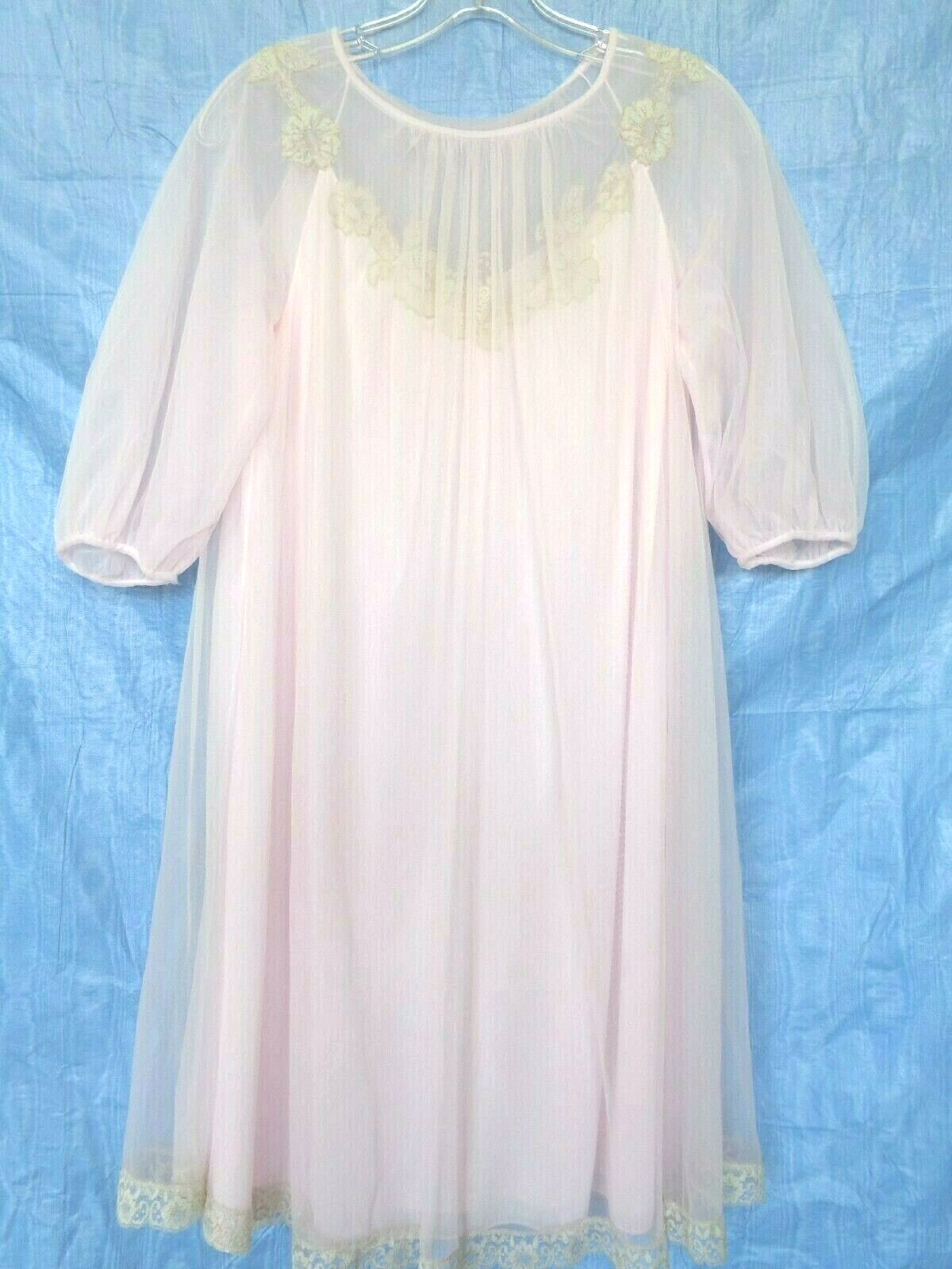 Vintage VAN ROALTE P S Layer Nightie Pink Nightgown Lace Flowers 38&Prime; bust Petite