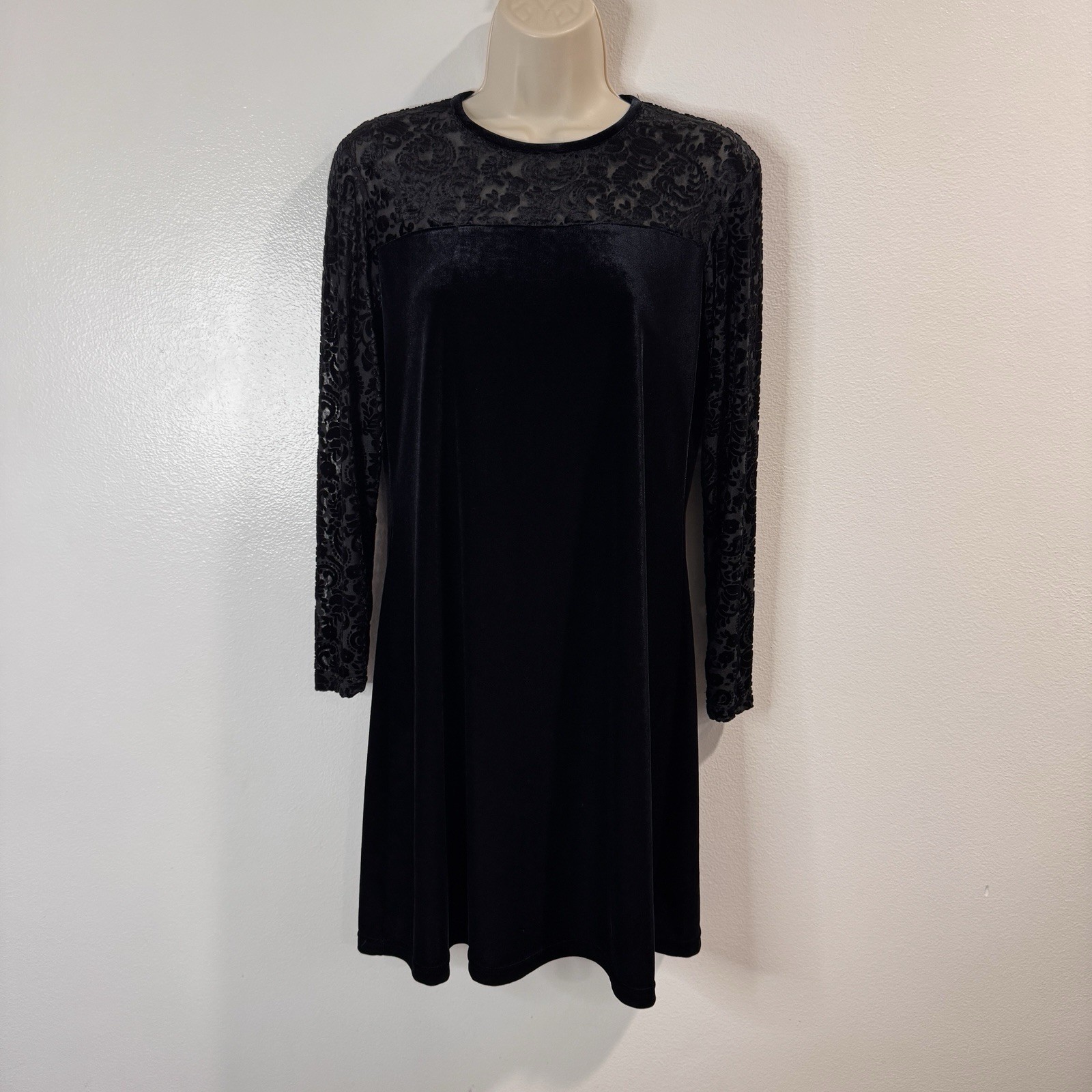 Vtg 90s Jacqueline Ferrar Shirt Dress 8P Velvet Burnout Goth Whimsigoth Black