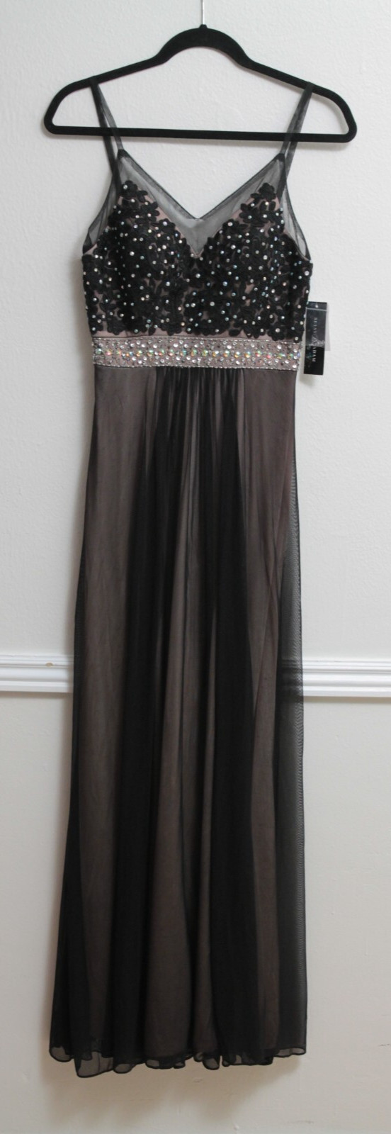 NWT&rsquo;s Betsy & Adam Women&rsquo;s Rhinestone Embellished Evening Dress Lined Size 4