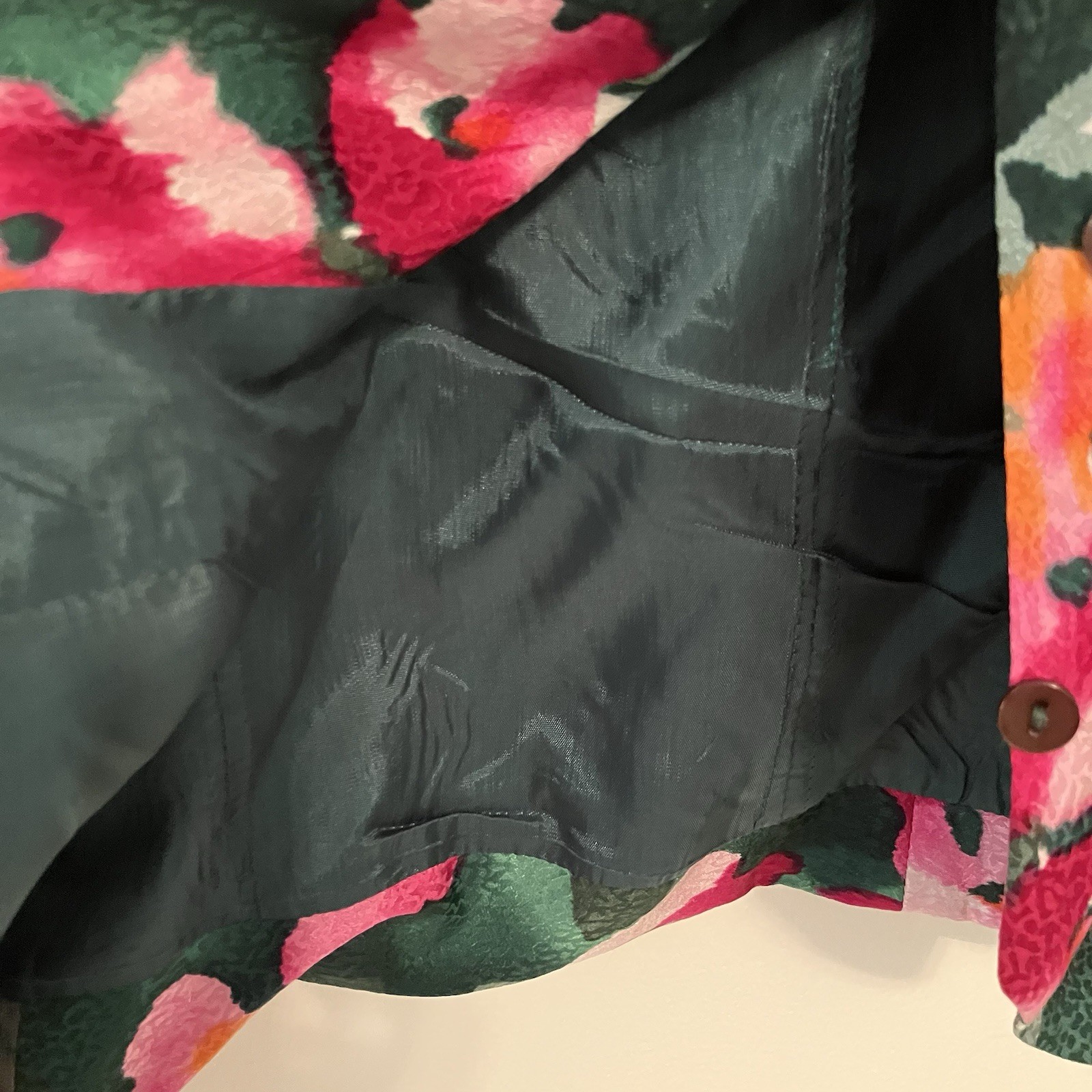 Adrianna Papell Size 12 VTG Two Piece Skirt Top Suit Set 100% Silk Green Floral