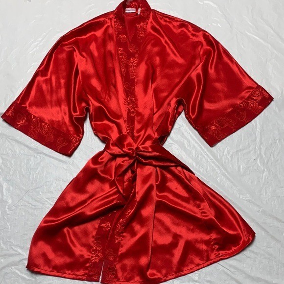 Fredericks Of Hollywood Vintage 90s Red Satin Short Silky Robe Size Medium Sexy