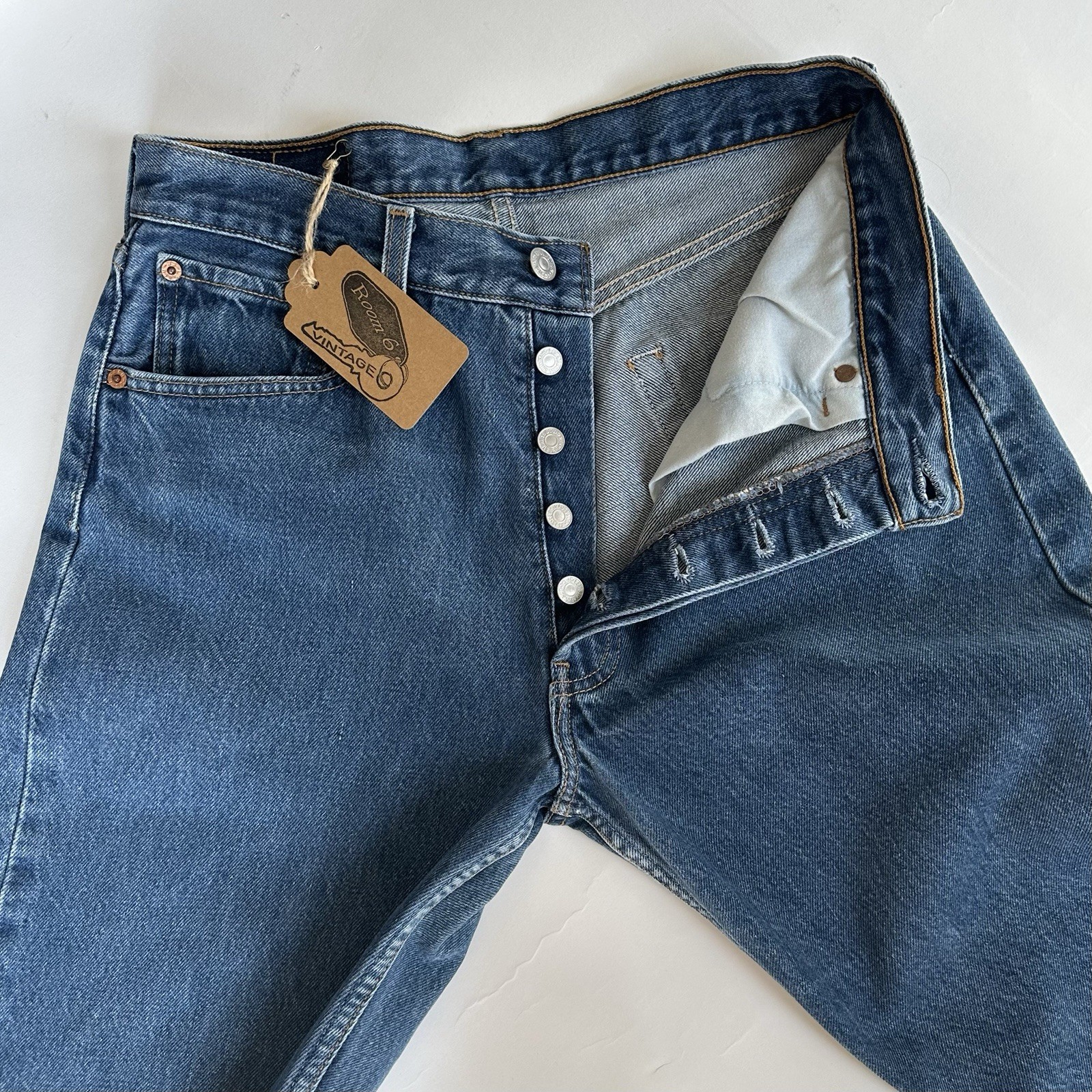 Vintage Levi’s 6501-0116 Button Fly FOR WOMEN 30×29 (tagged 31×30) Excellent!