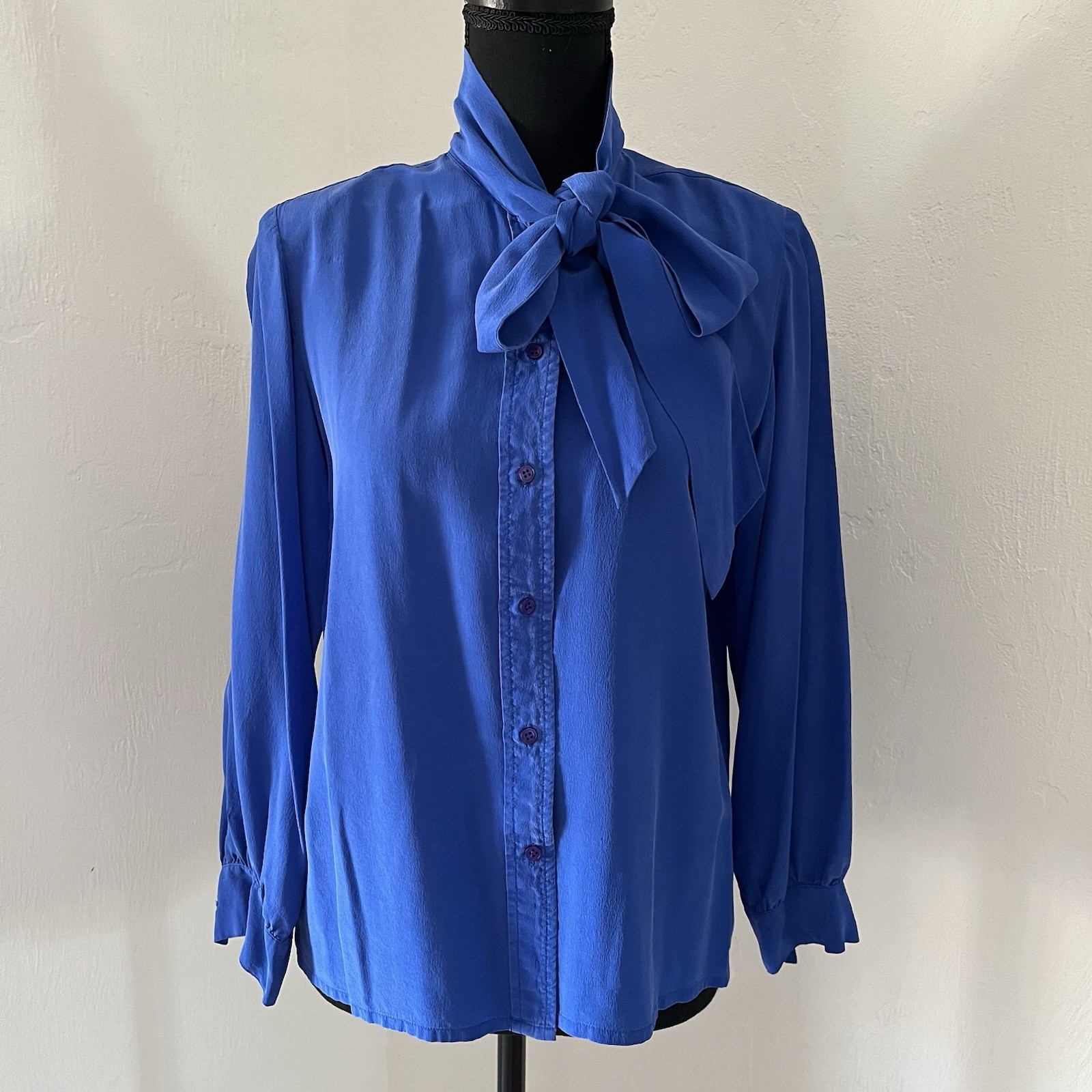 Vintage Silk Pussybow Blouse S/M VTG Size 12 Royal Blue Shoulder Pads Button Up