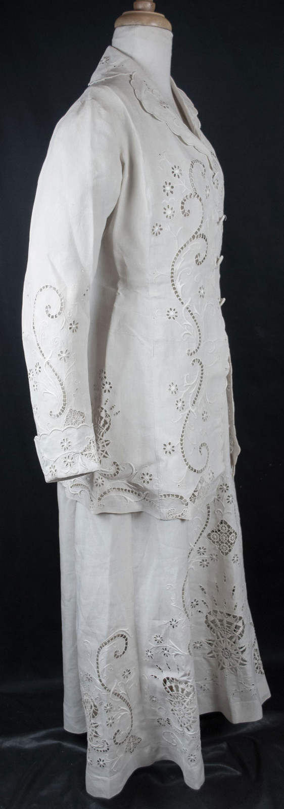 Edwardian 1908 Cutwork Whitework Linen Walking Suit – 3 Piece Outfit