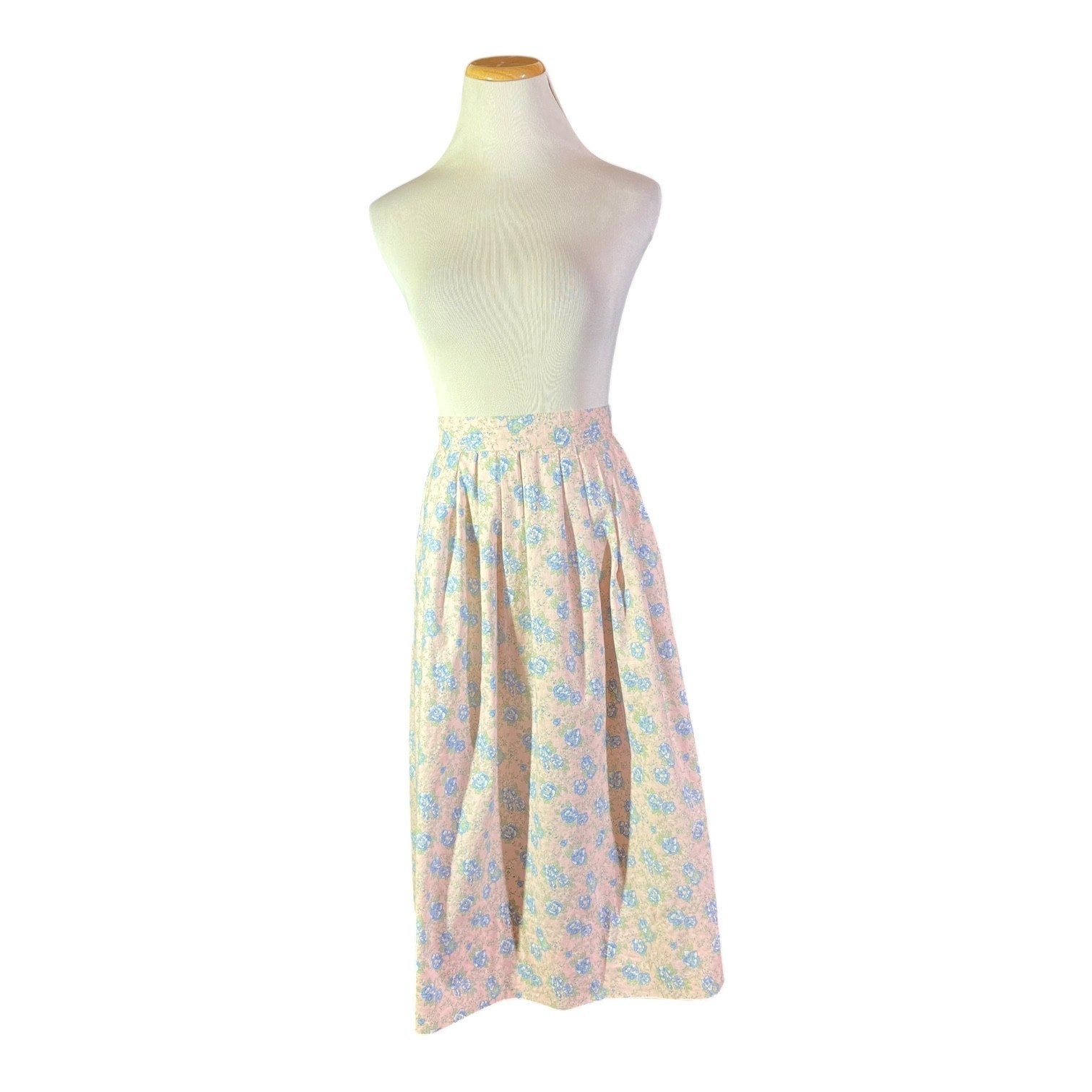 Vintage Selections by Manor House 25&Prime; Waist Skirt Cotton Floral Pink Pleated