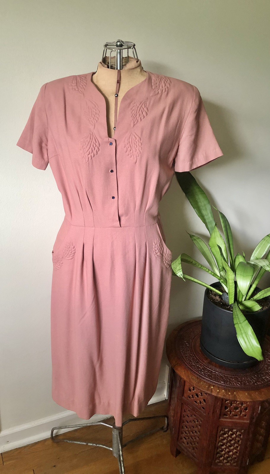 1940’s Dusty Rose Fine Wool Wiggle Dress With Quilted Detailing